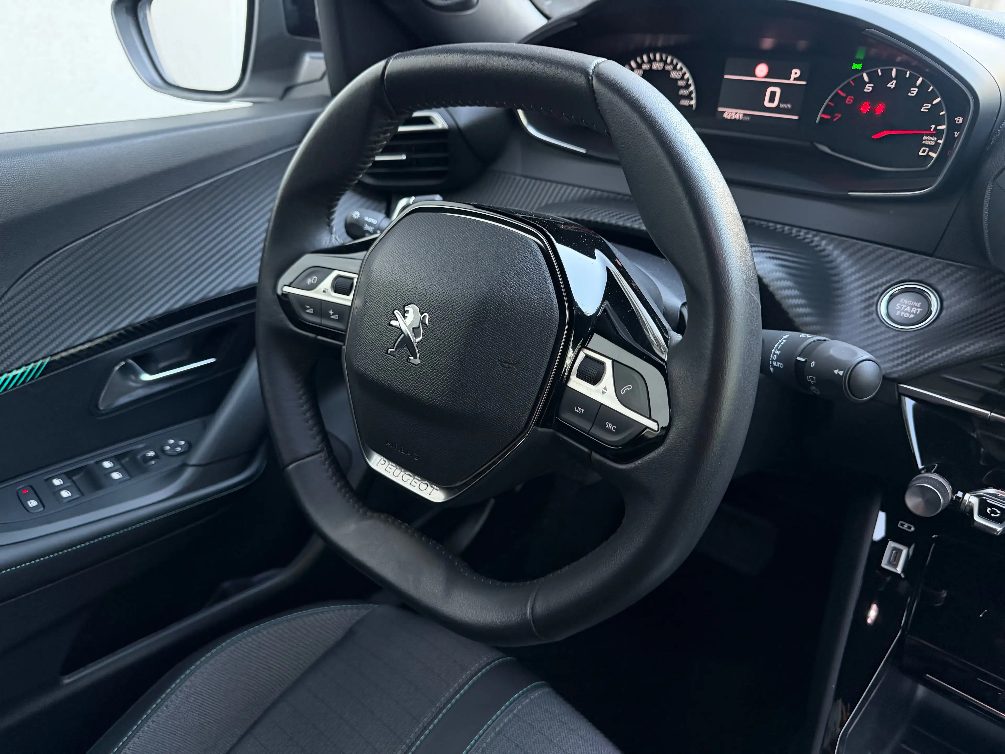Peugeot 2008 1.2 Allure BOÎTE AUTO/GPS/CAMÉRA/CLIM — photo 15