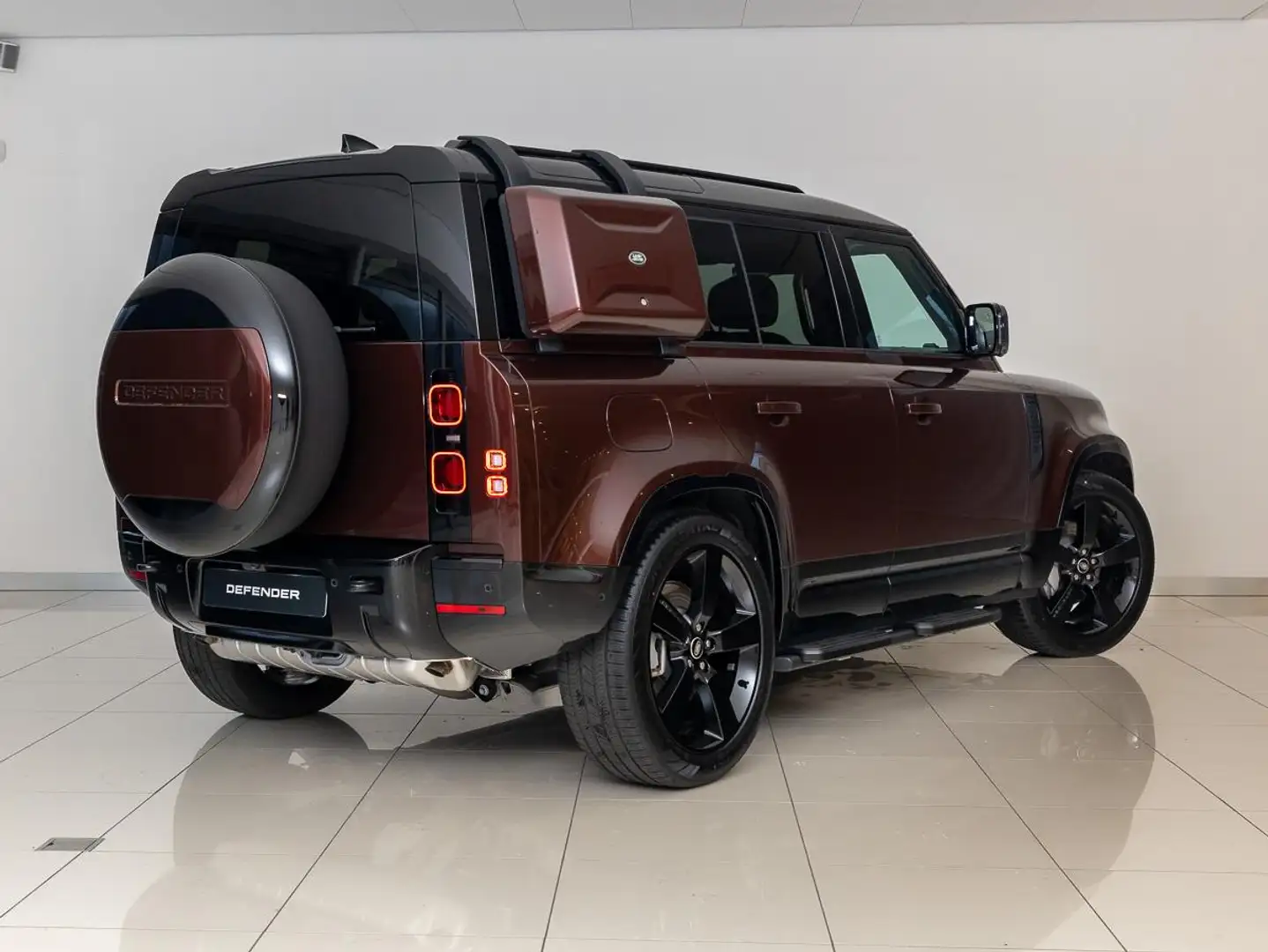Land Rover Defender 110 2.0 P300e 110 Sedona Edition | Sedona Red Pack Rood - 2