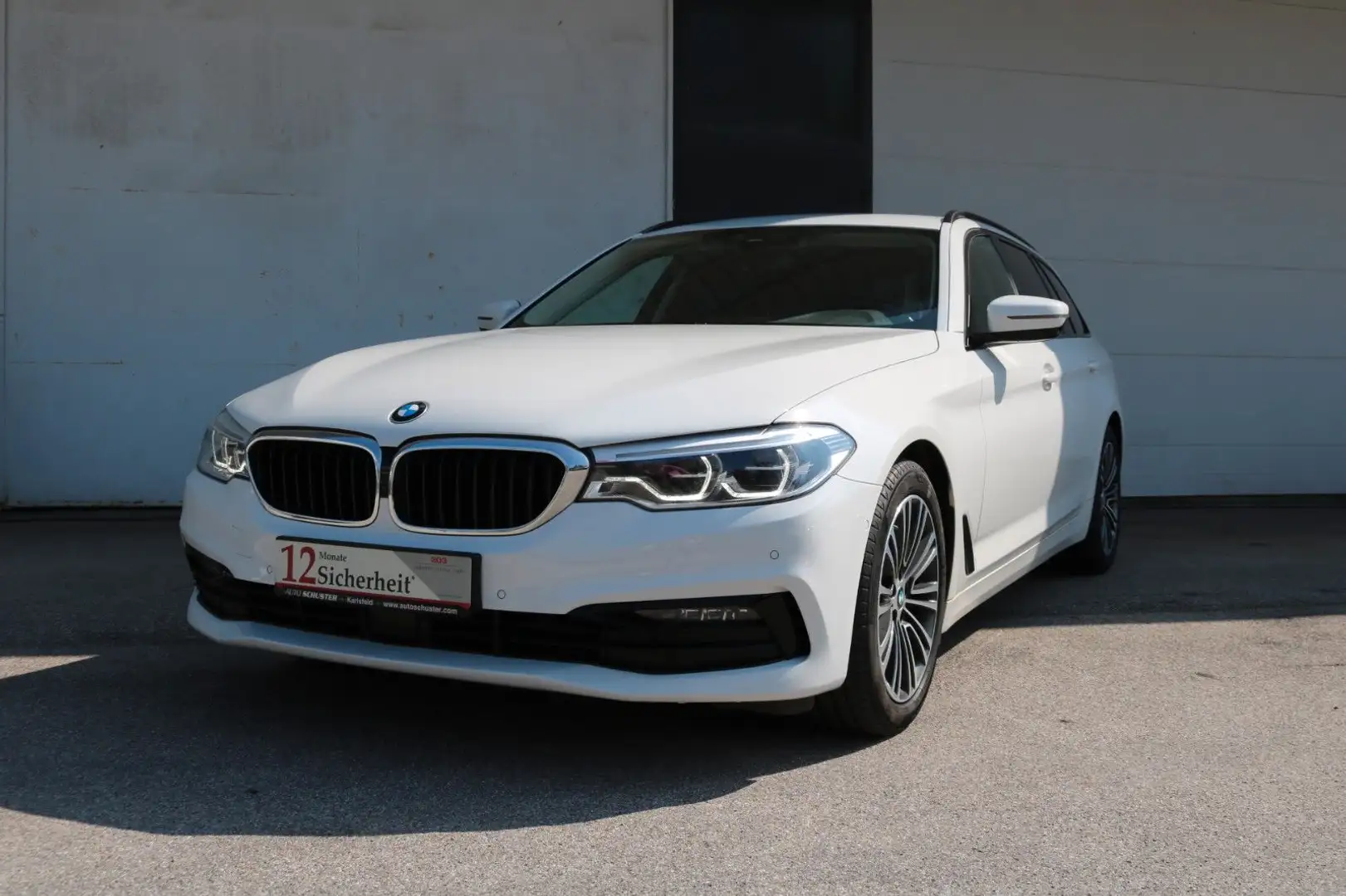 BMW 530 d Touring*A.*Sport-Line* Driving Assistant P. Weiß - 2