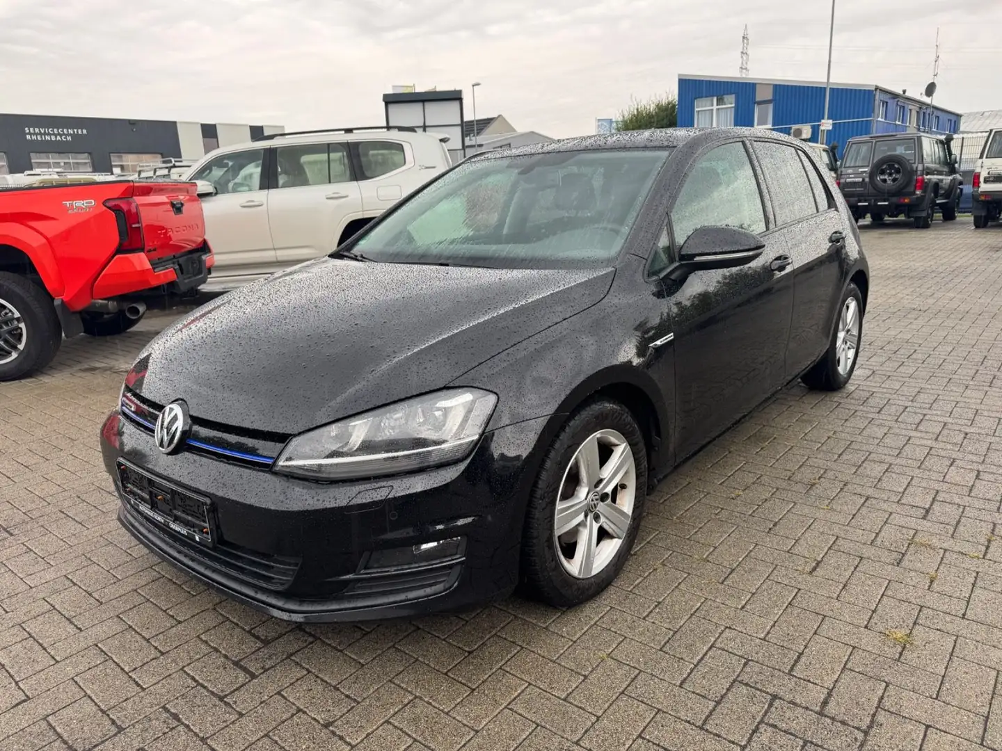 Volkswagen Golf VII Lim. Comfortline BlueMotion SHZ Klima Schwarz - 1