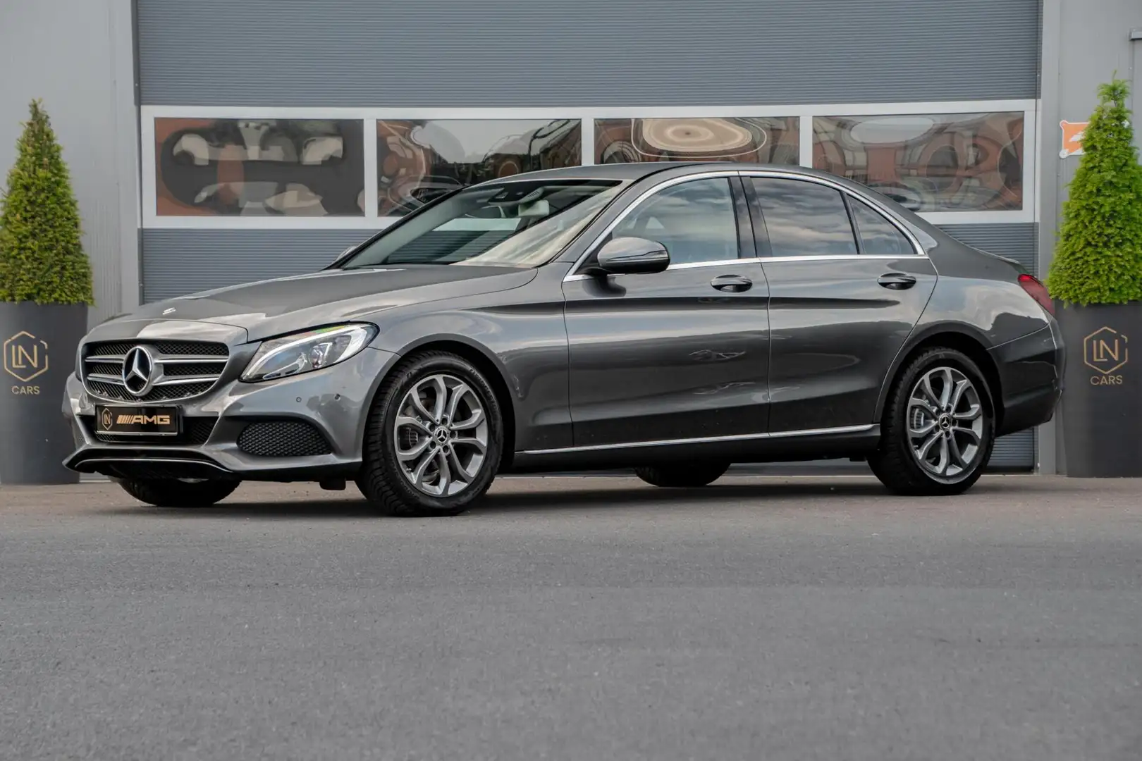 Mercedes-Benz C 180 | Navi | Trekhaak | Stoelverwarming Grau - 1