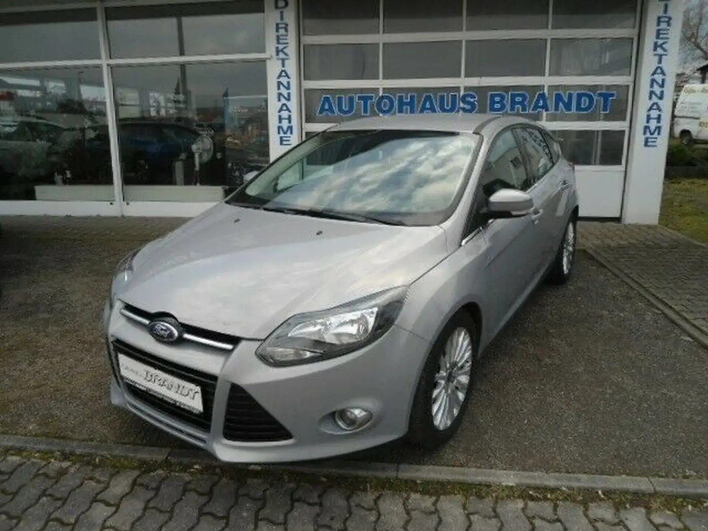 Ford Focus Titanium 1.6 Ecoboost Lim. Silber - 1