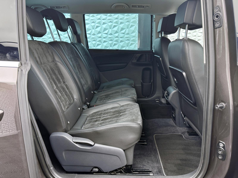 SEAT Alhambra 1.4 TSI XCELLENCE/7-SITZE/2xELEK-ST/ACC/KEYL/AHK — photo 15