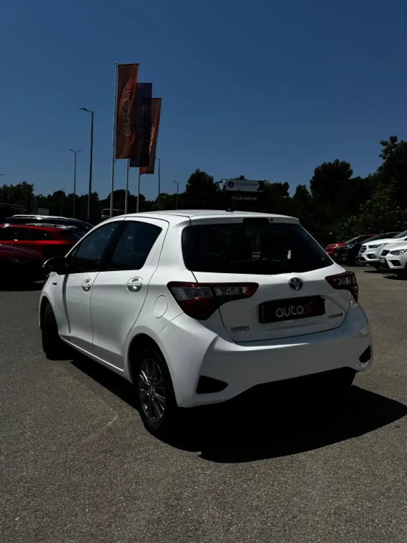 Toyota Yaris 1.5 VVT-I HYBRID ACTIVE AUTO 5P Blanco - 2