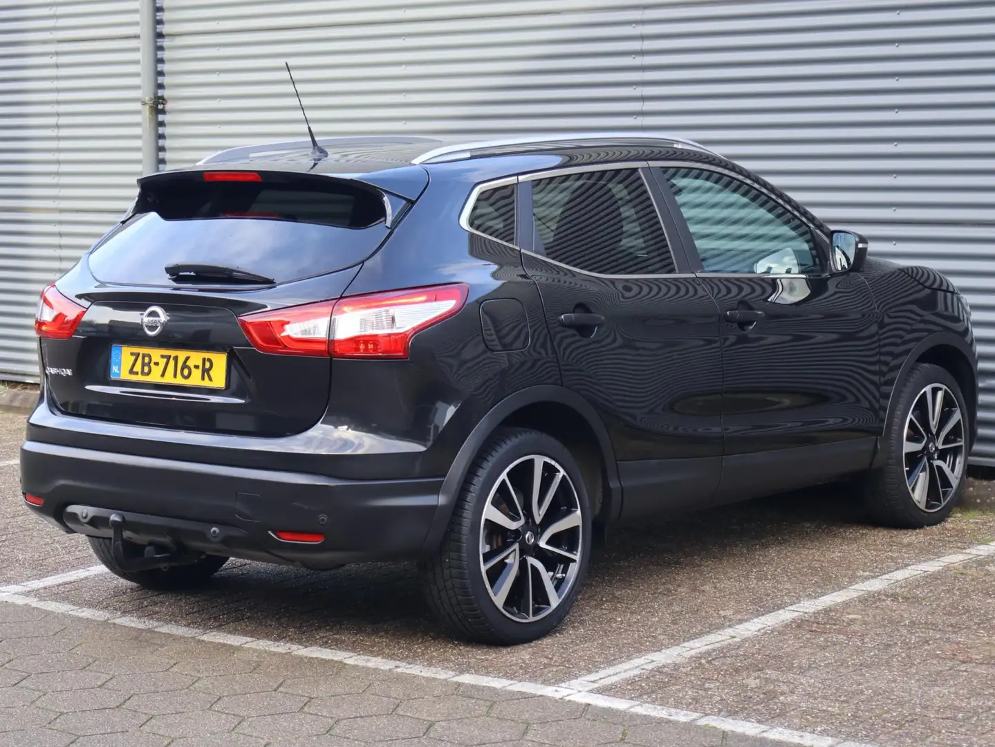 Nissan Qashqai 1.2 Tekna|Pano|360|Automaat|Leder|Vol opties! Zwart - 2