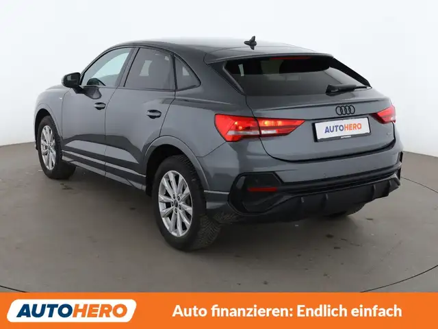Audi Q3 view 4