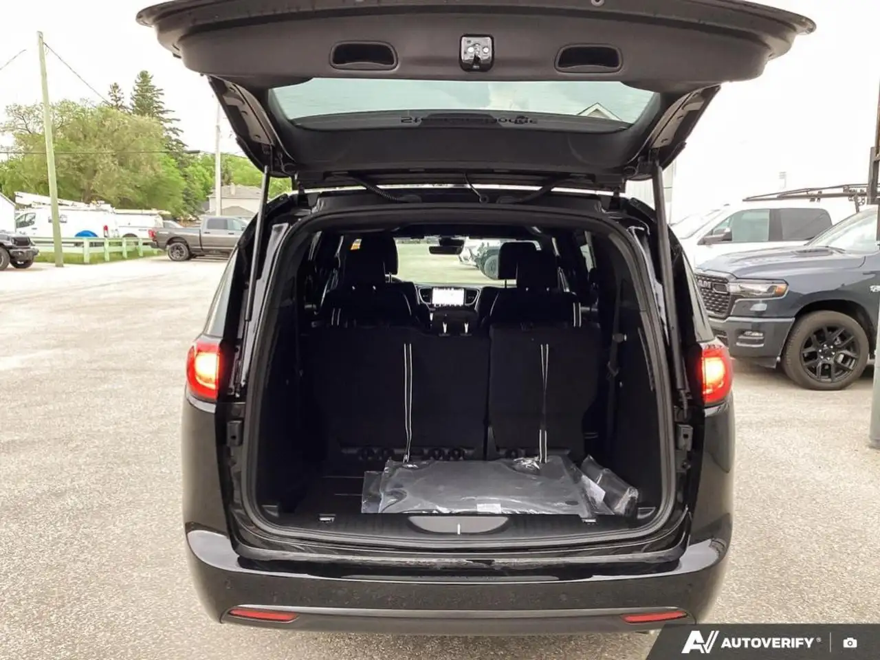 Chrysler Grand Caravan fotografie Chrysler Grand Caravan