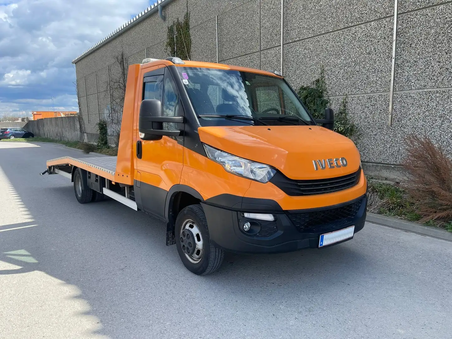 Iveco Daily Einzelkabine 35 C ... Radstand 4100 Orange - 1