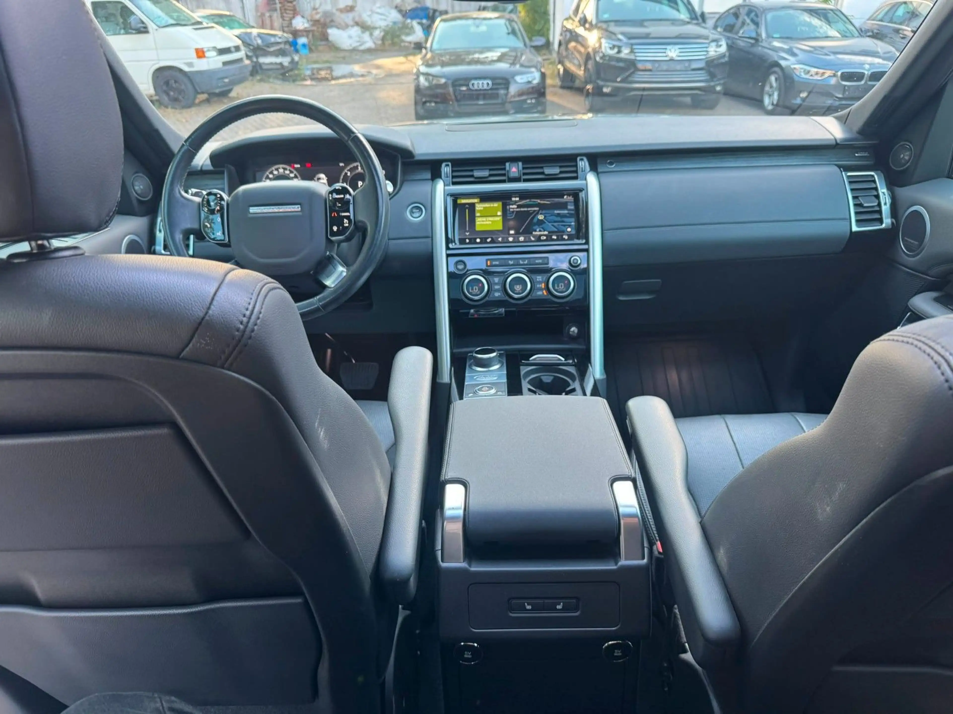 Land Rover Discovery 5 3.0 HSE SDV6/7-Sitzer/Pano/AHK/360 — photo 14