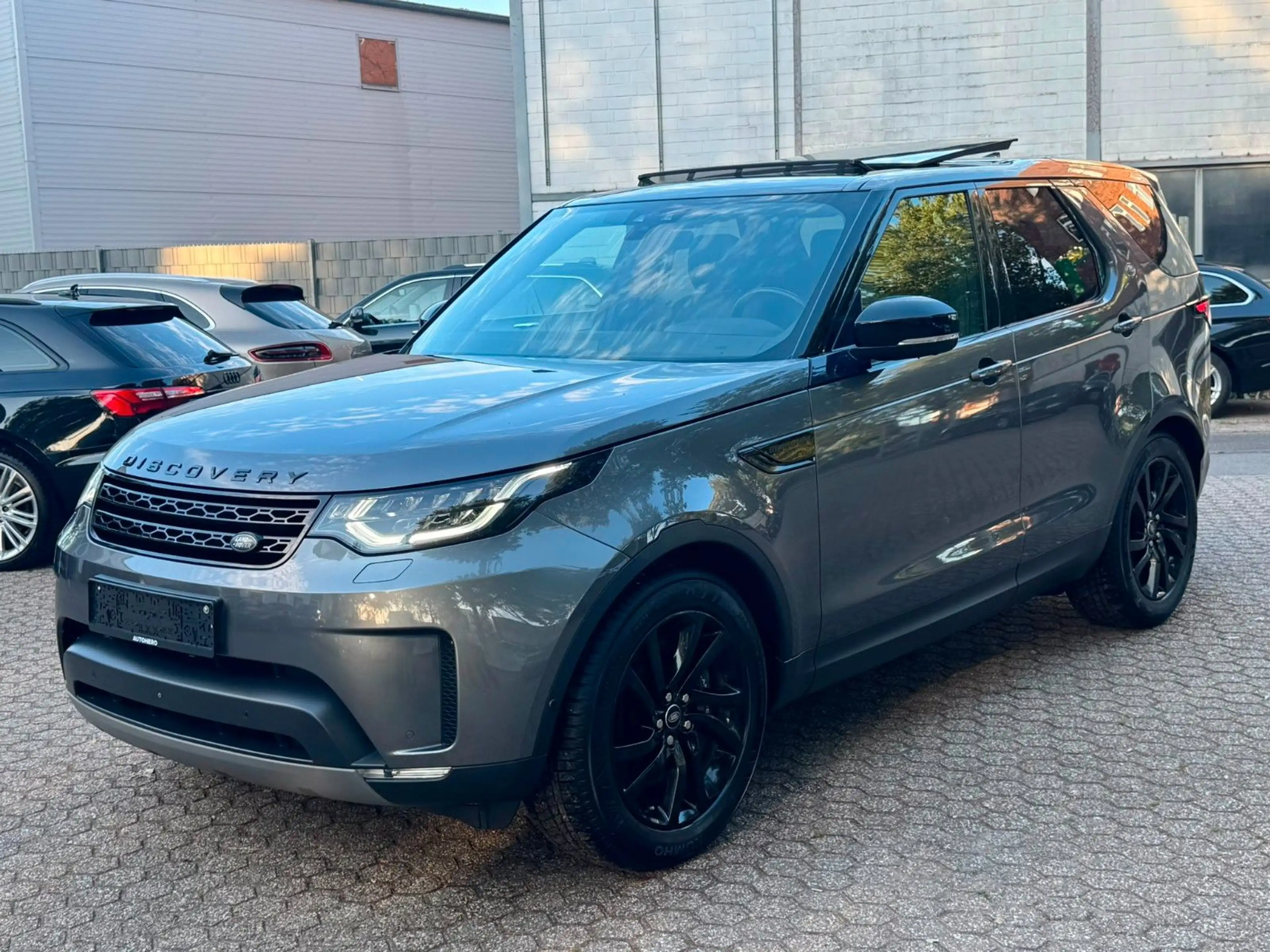 Land Rover Discovery 5 3.0 HSE SDV6/7-Sitzer/Pano/AHK/360 — photo 11