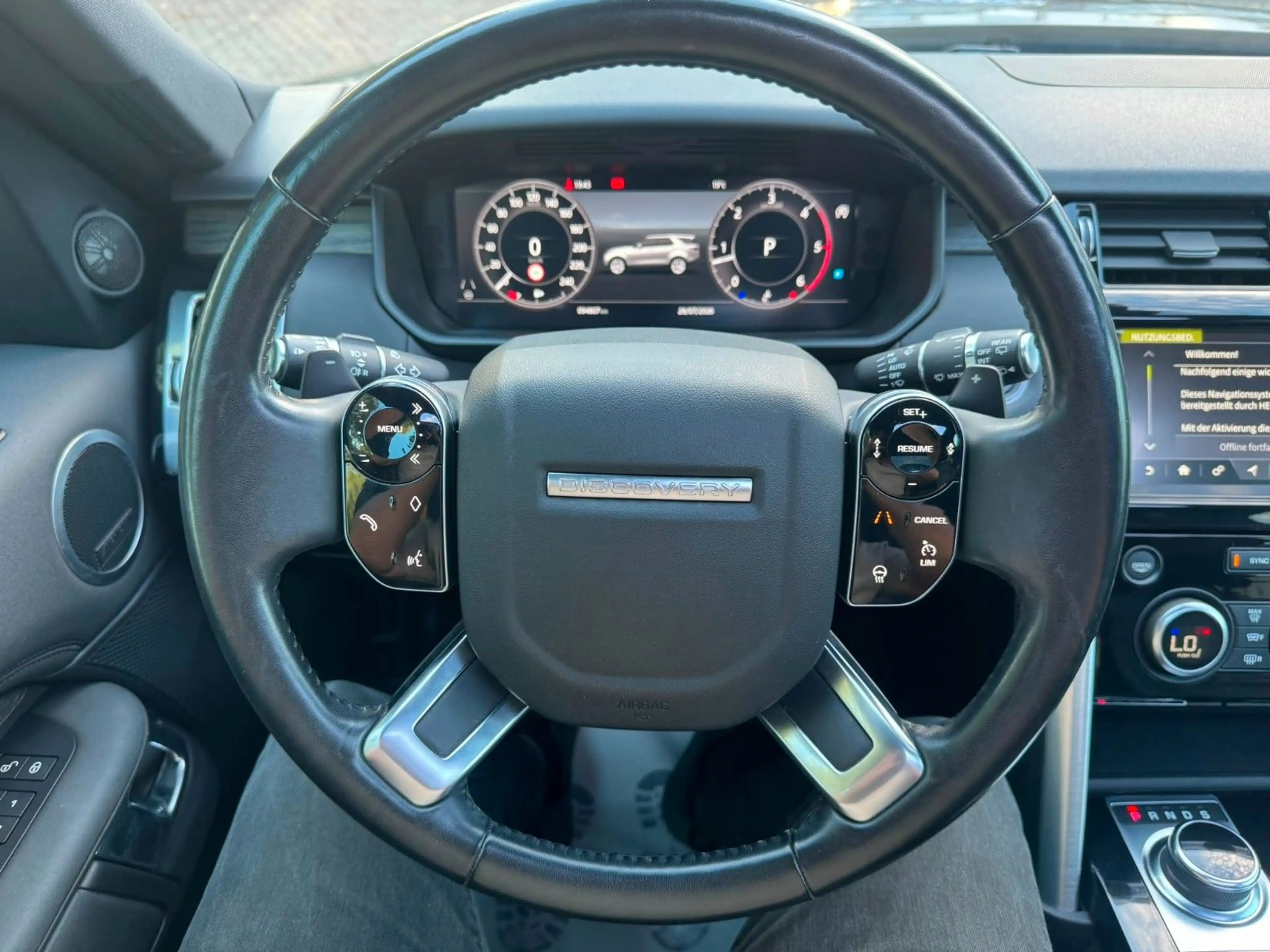Land Rover Discovery 5 3.0 HSE SDV6/7-Sitzer/Pano/AHK/360 — photo 15