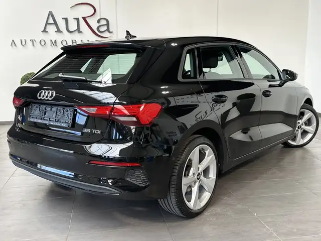 Audi A3 view 4