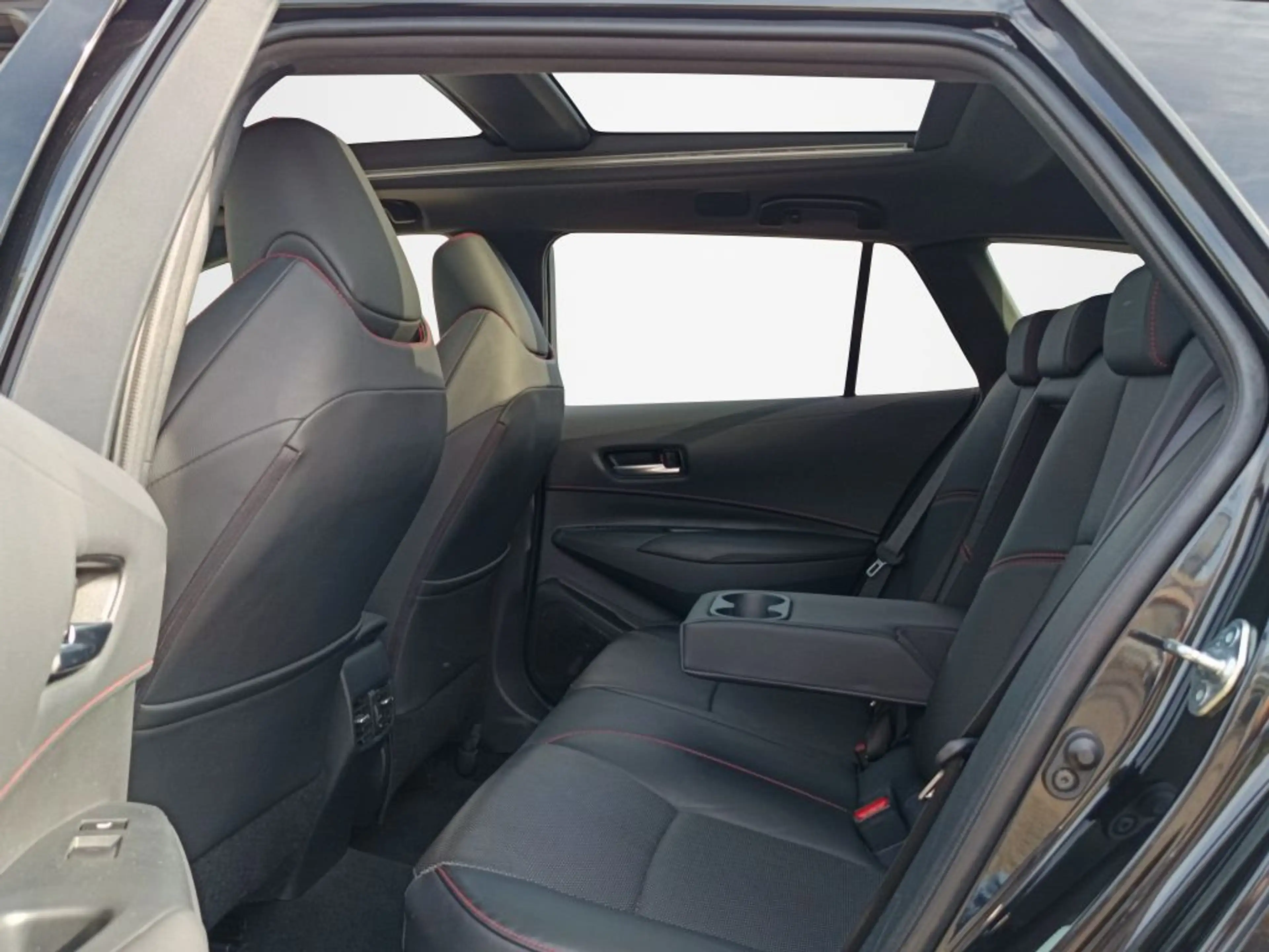 Toyota Corolla 2.0 Hybrid TS GR Sport Black Edition Skyview-Panor — photo 13