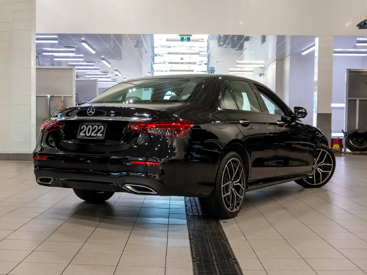 Mercedes-Benz E-Class photo Mercedes-Benz E-Class