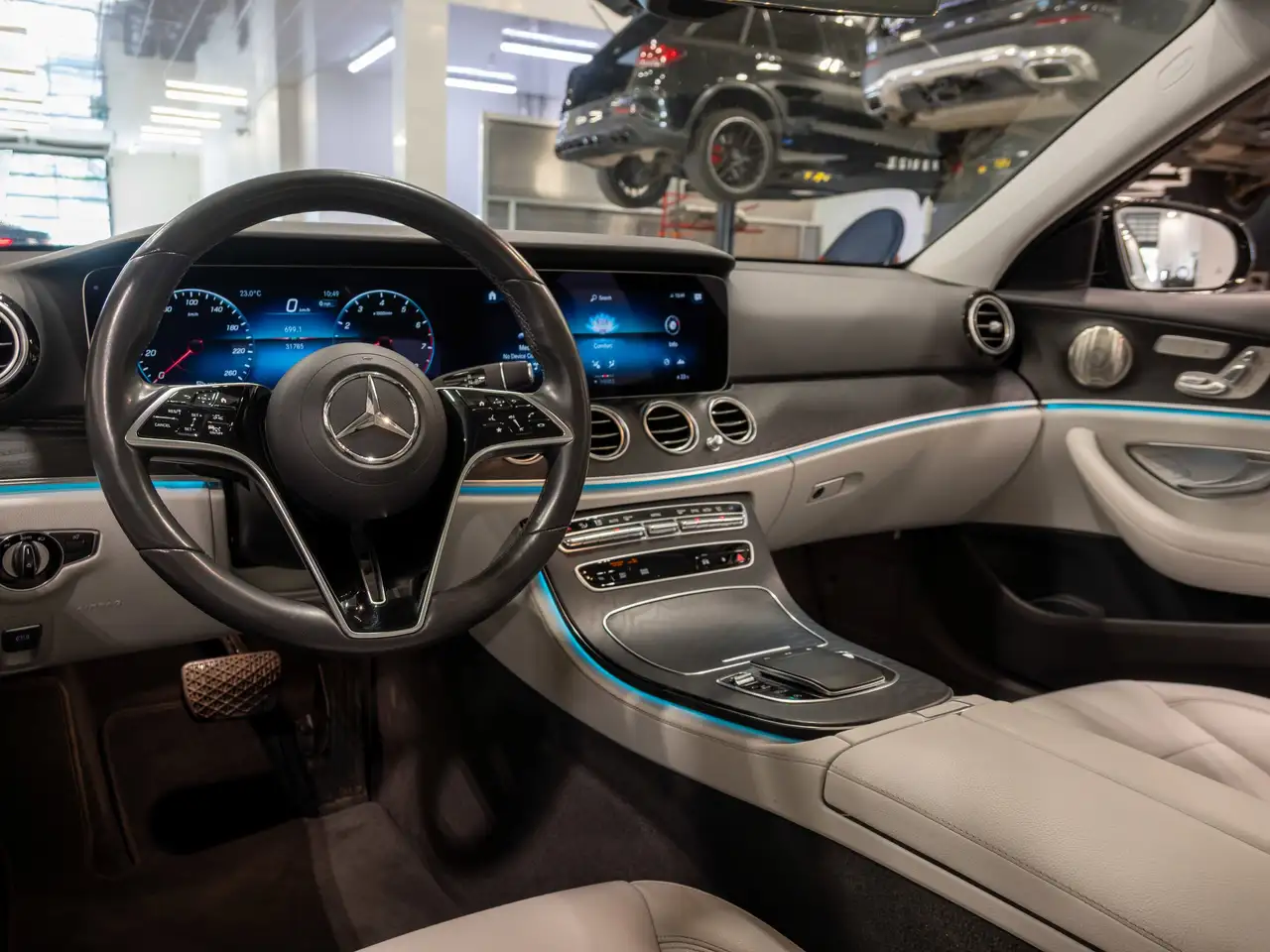 Mercedes-Benz E-Class photo Mercedes-Benz E-Class