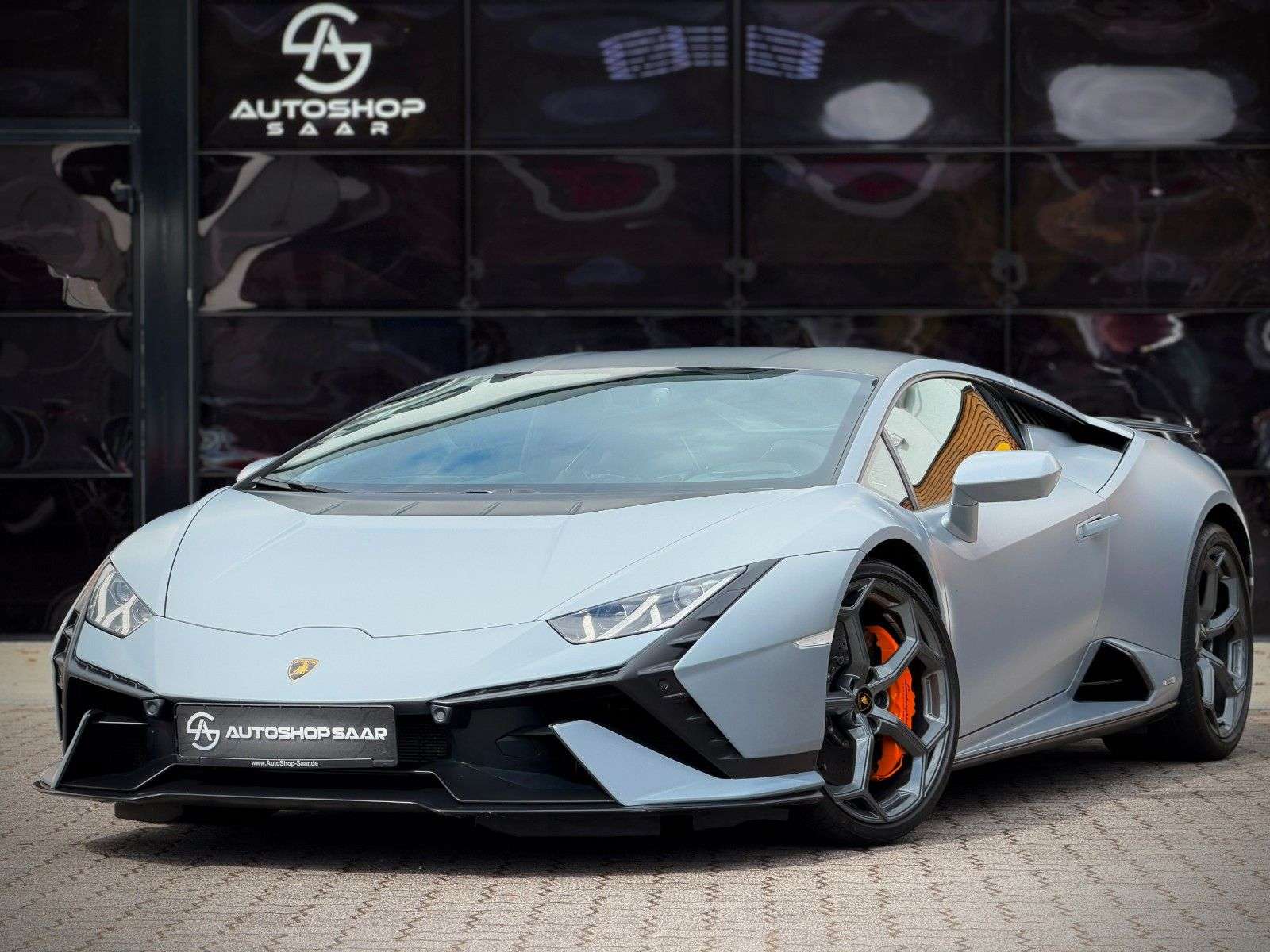 Second hand Lamborghini Huracan 