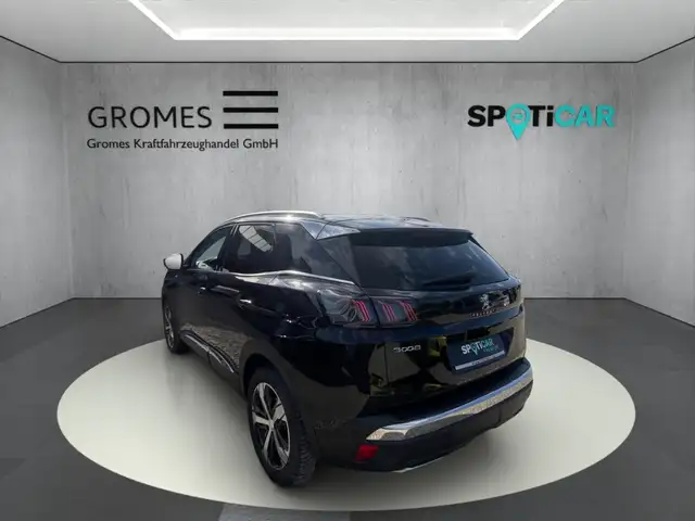 Peugeot 3008 view 5