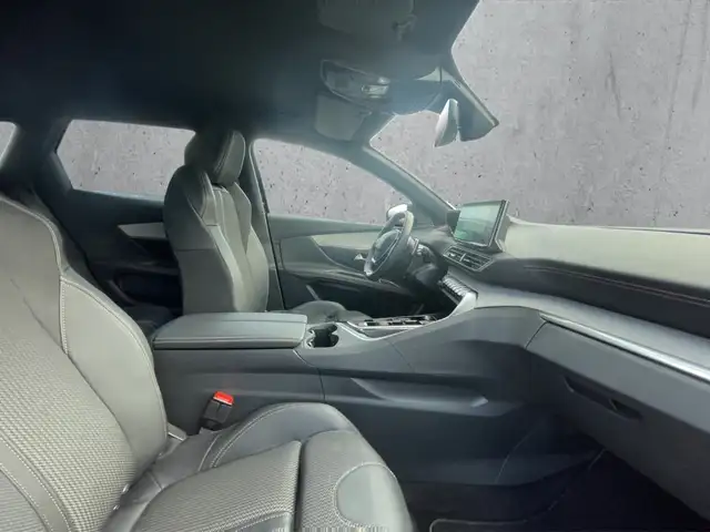 Peugeot 3008 view 13