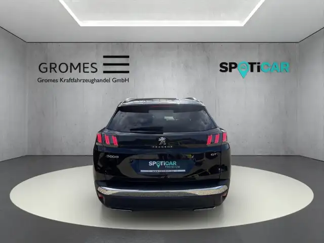 Peugeot 3008 view 4