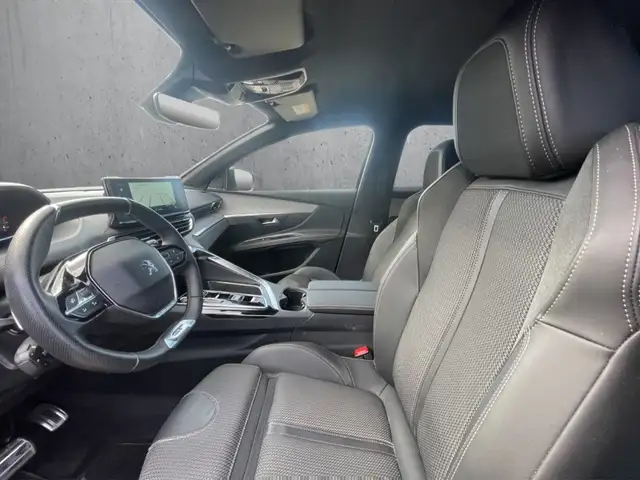 Peugeot 3008 view 9