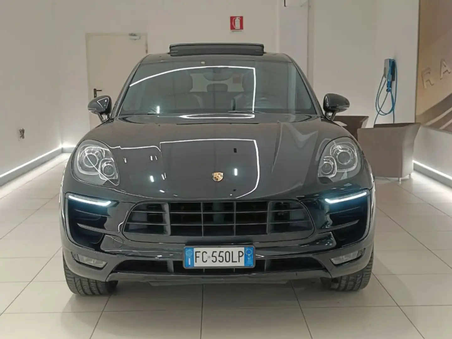 Porsche Macan 3.0 S Diesel Чорний - 2