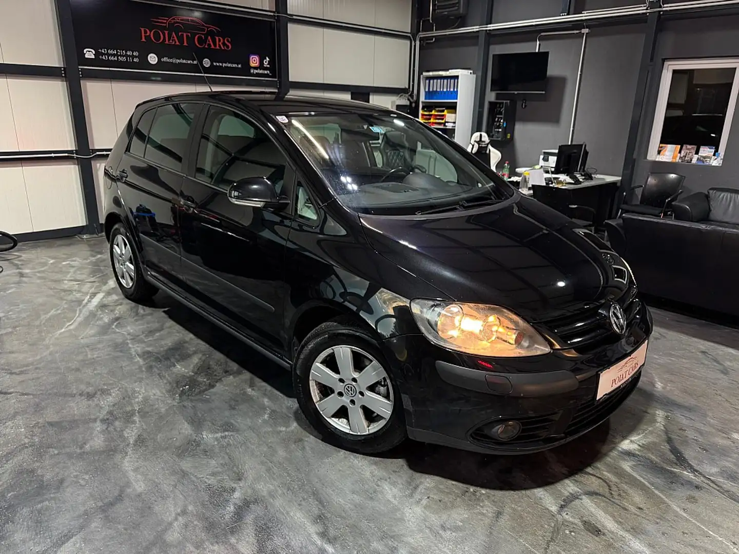 Volkswagen Golf Plus Comfortline 1,9 TDI *2Besitz* *Sitzheizung* Zwart - 2