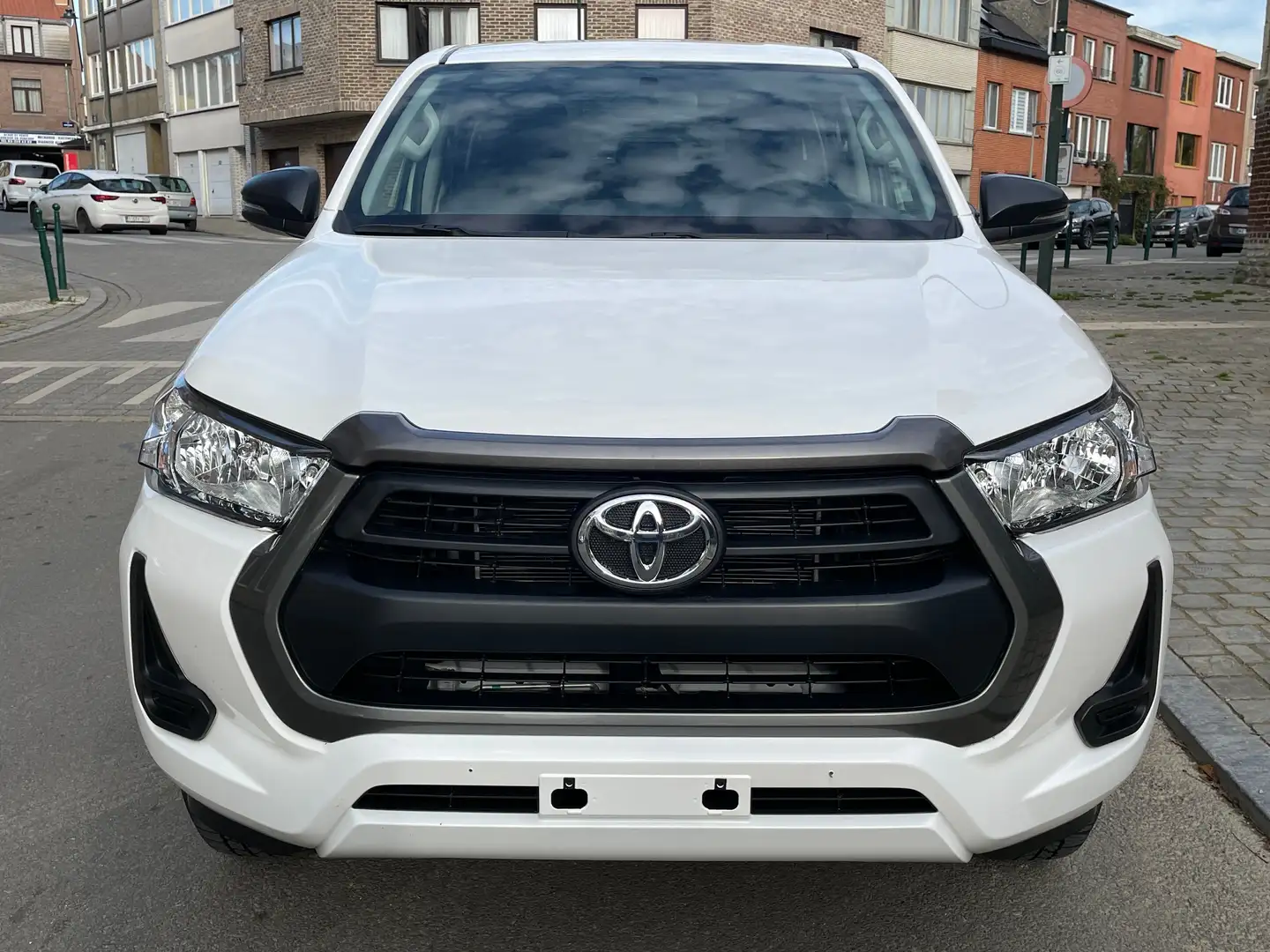 Toyota Hilux 2.4 D-4D 4WD Comfort HTOP 15000 KM !!! 32900 HTVA Wit - 2