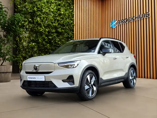 Volvo EX40 Single Motor Plus 70 kWh | Trekhaak | Camera | Ada