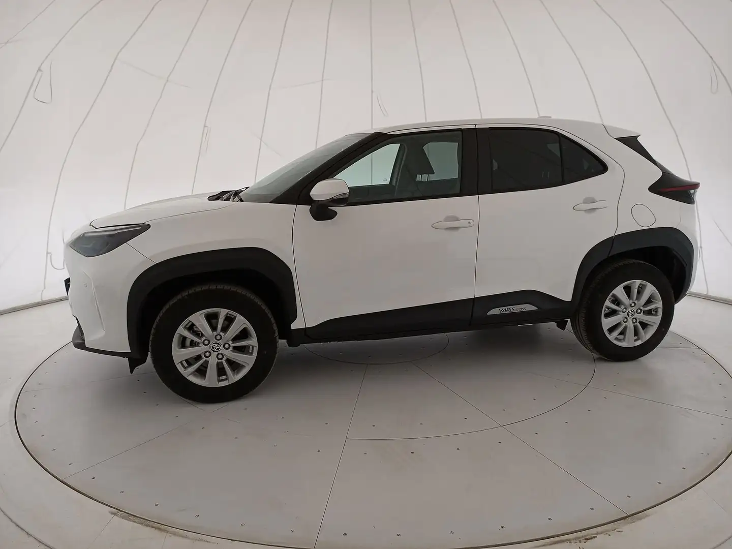 Toyota Yaris Cross 1.5h Business fwd 116cv e-cvt Blanc - 2