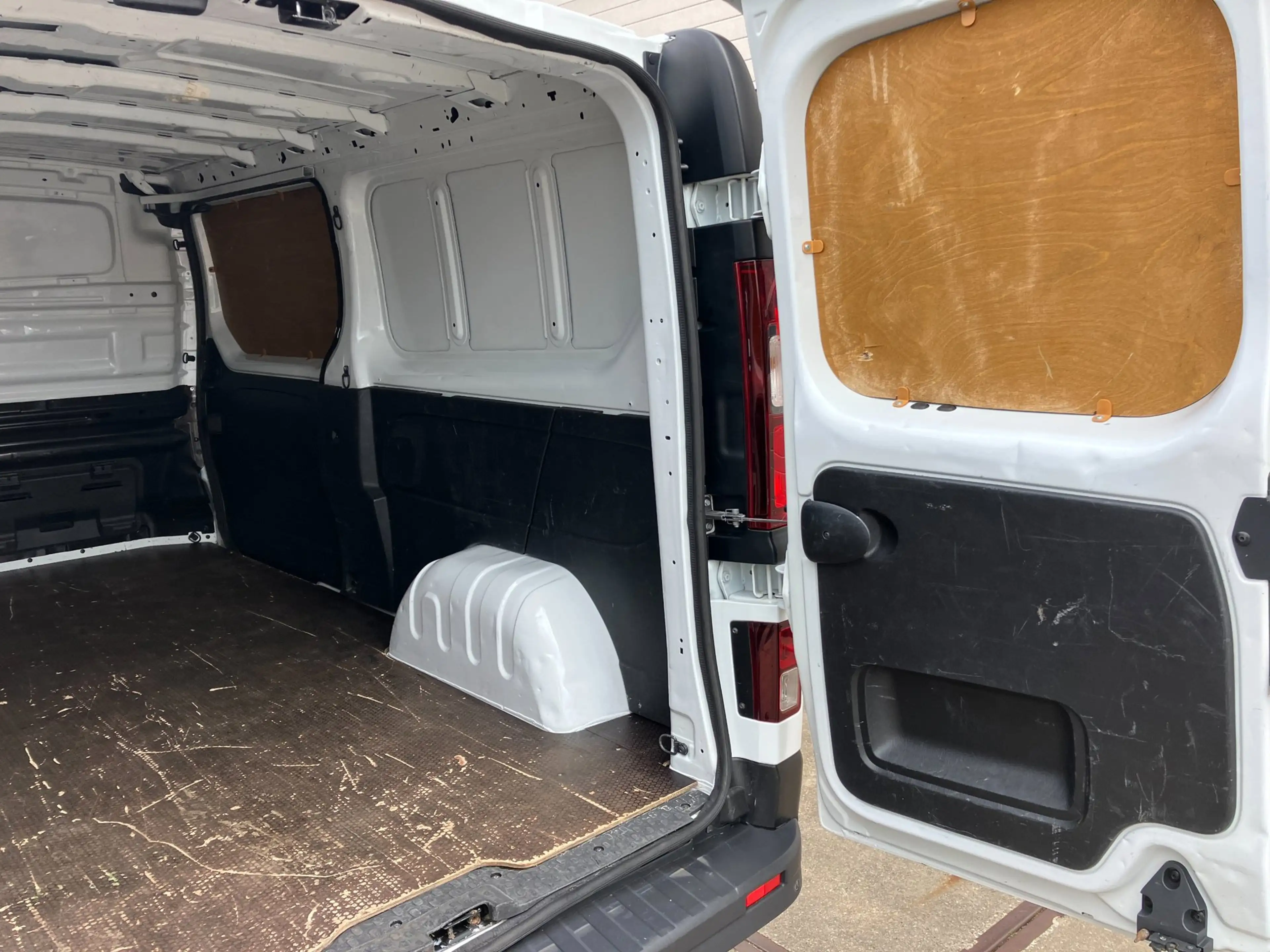 Fiat Talento 2.0 MultiJet L2H1 Basis — photo 9
