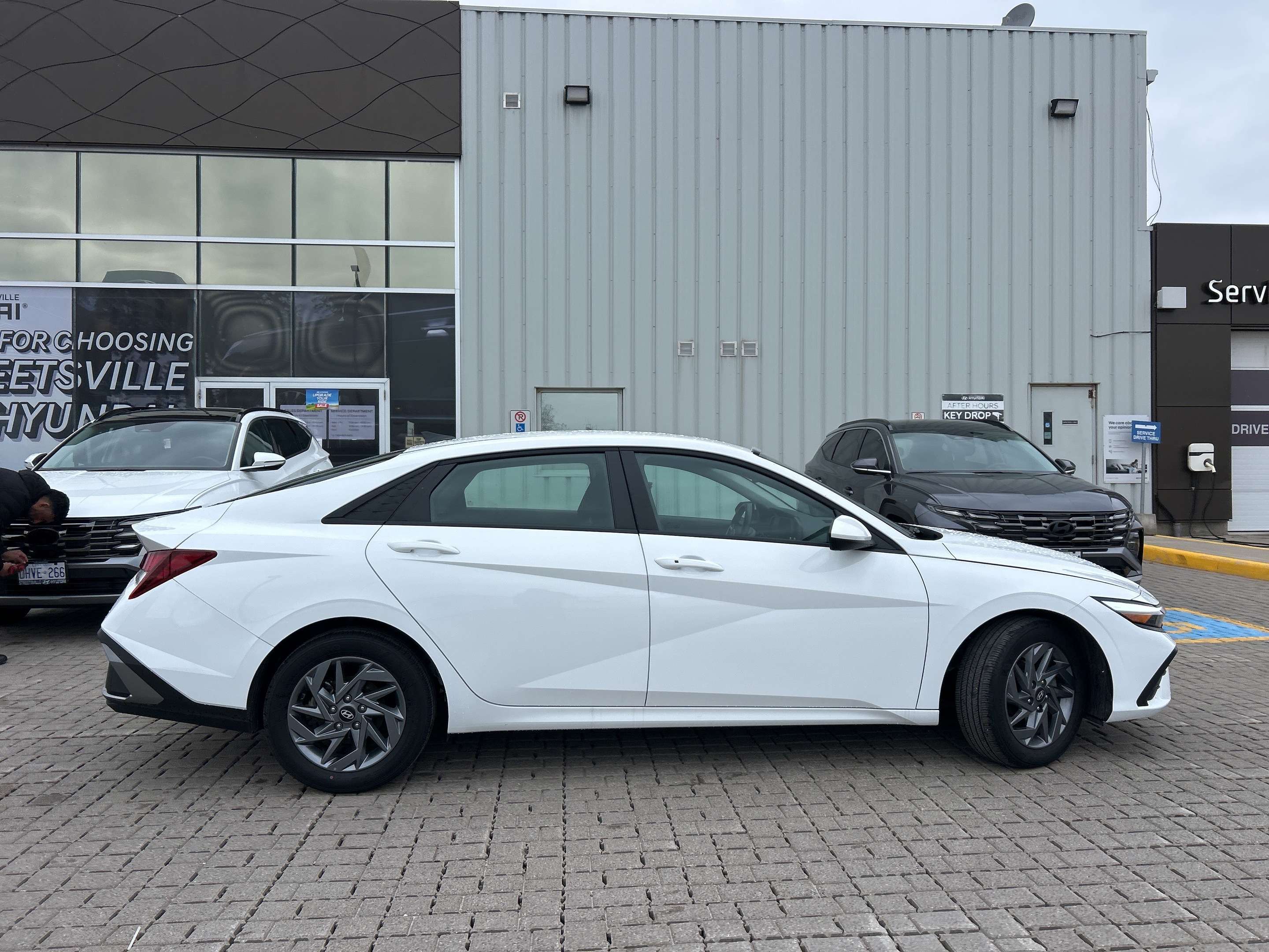 2025 Hyundai Elantra Preferred IVT — снимка 1