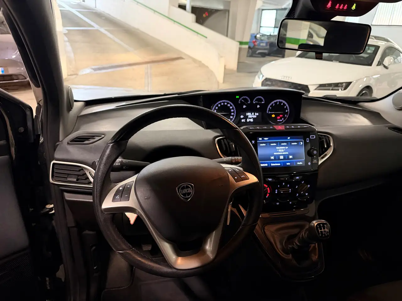 Lancia Ypsilon 2023 — фото 14