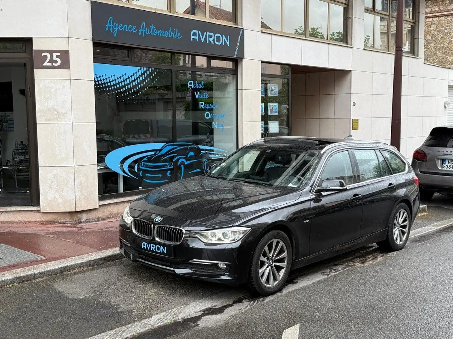 BMW 320 (F31) TOURING 320D 184 LUXURY BVA8 Toit Ouvrant Noir - 1