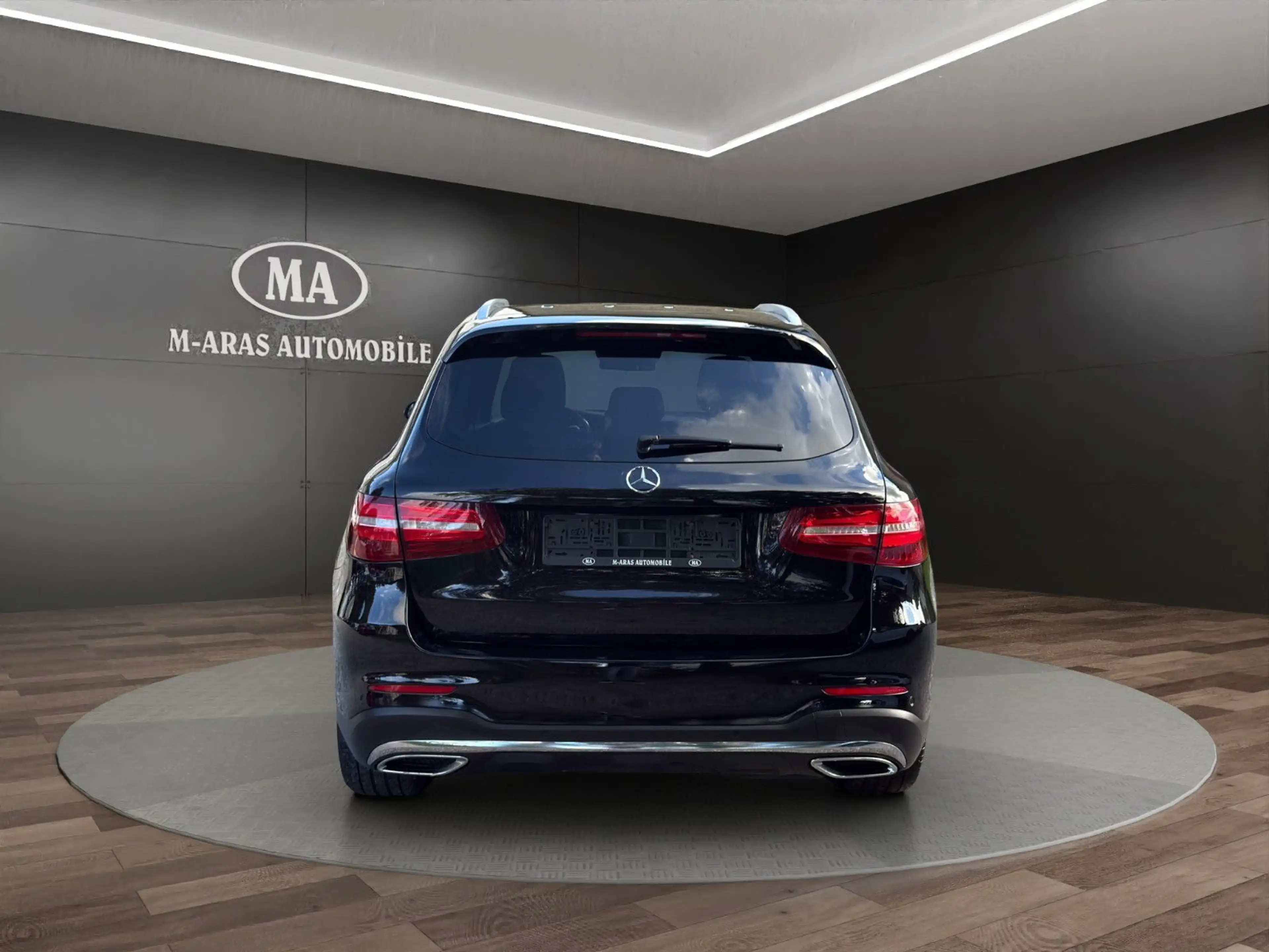 Mercedes-Benz GLC 350 d 4Matic AMG Pano Head-Up Burmester — photo 5