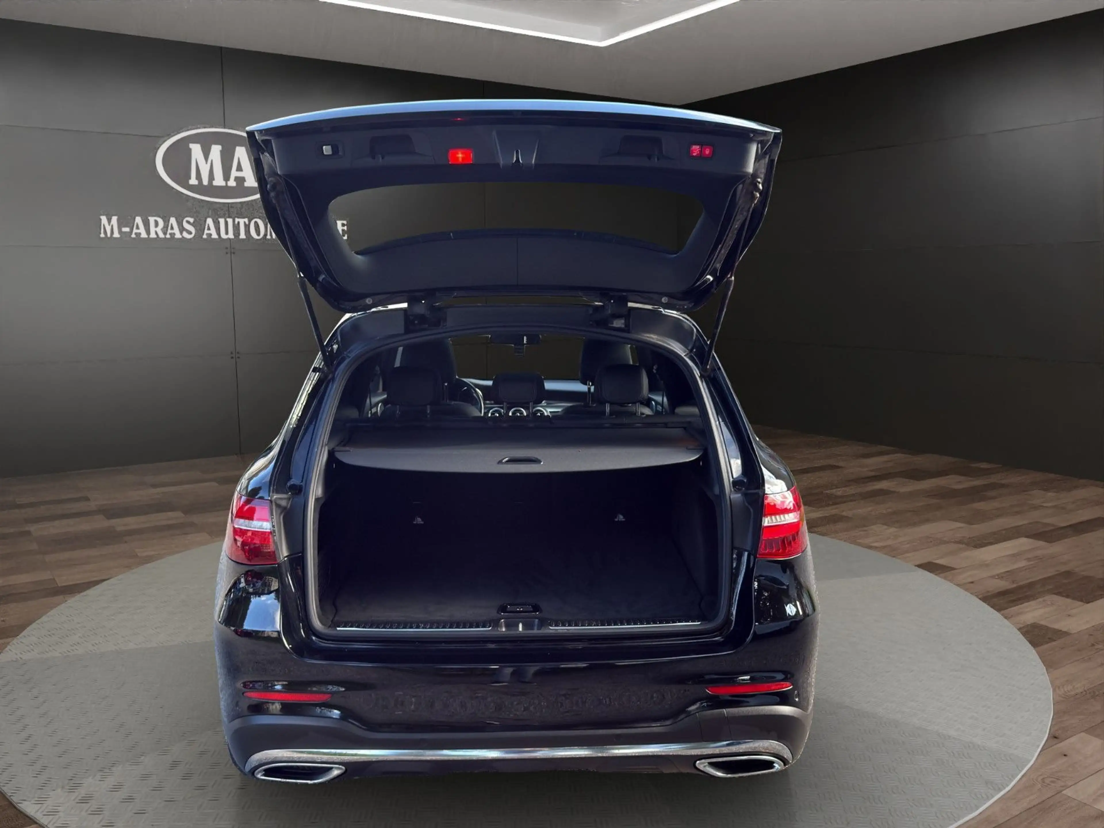 Mercedes-Benz GLC 350 d 4Matic AMG Pano Head-Up Burmester — photo 8