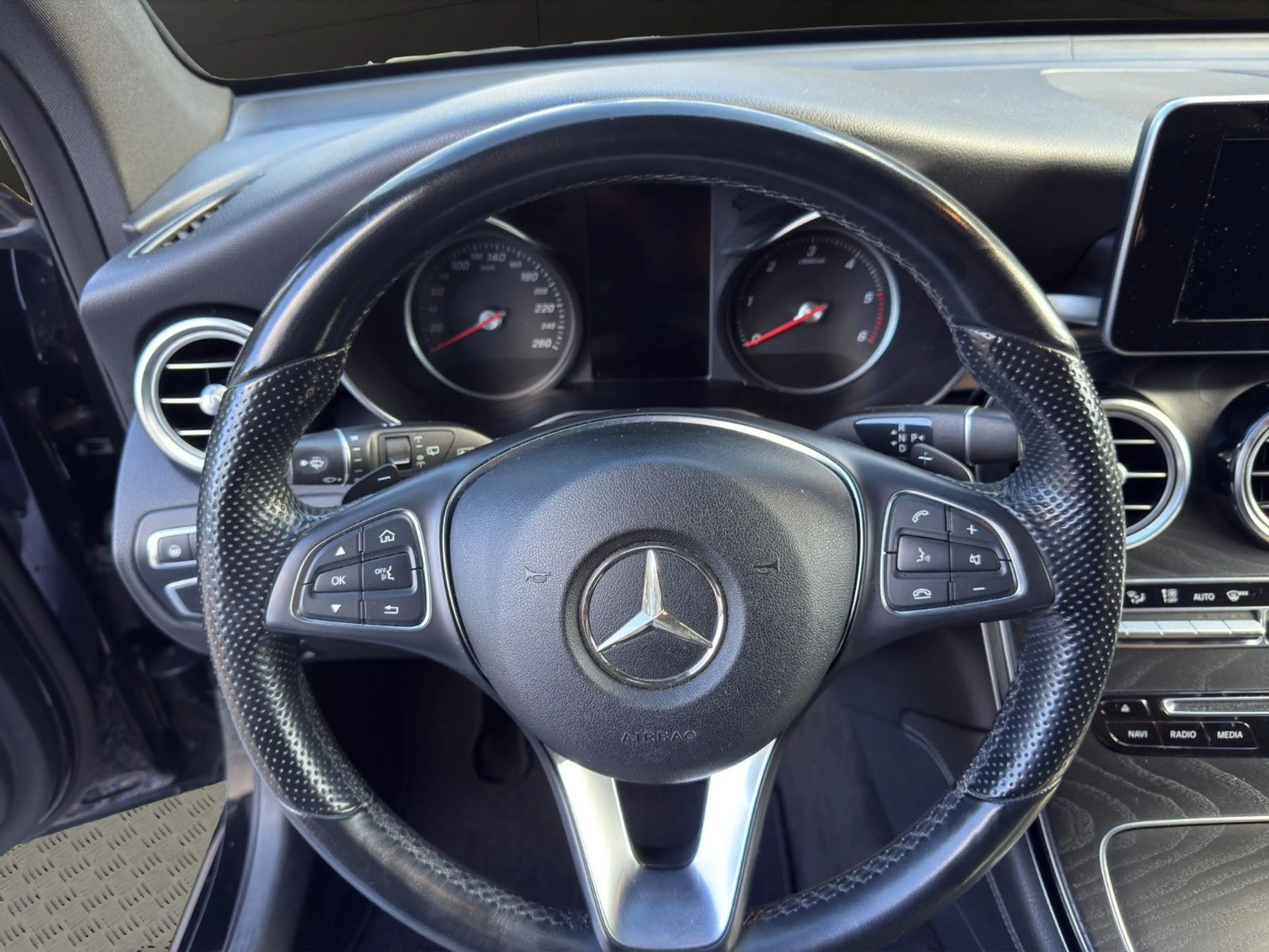 Mercedes-Benz GLC 350 d 4Matic AMG Pano Head-Up Burmester — photo 12