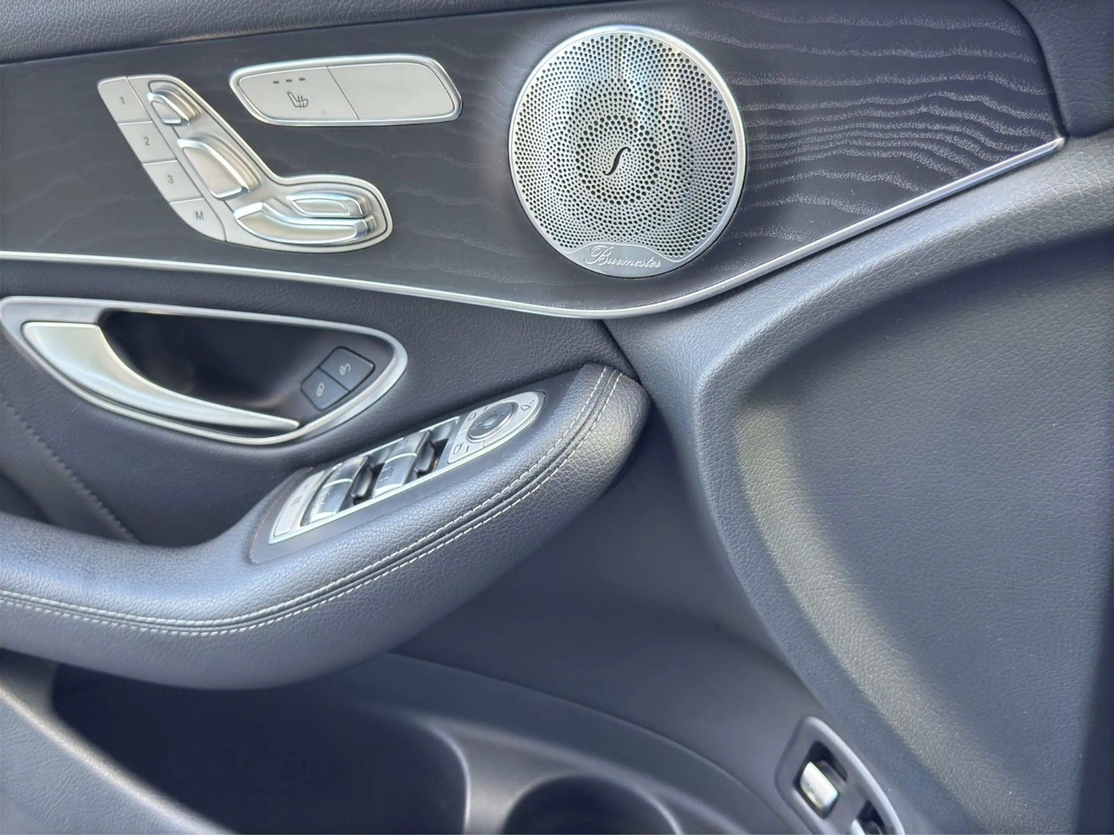 Mercedes-Benz GLC 350 d 4Matic AMG Pano Head-Up Burmester — photo 13