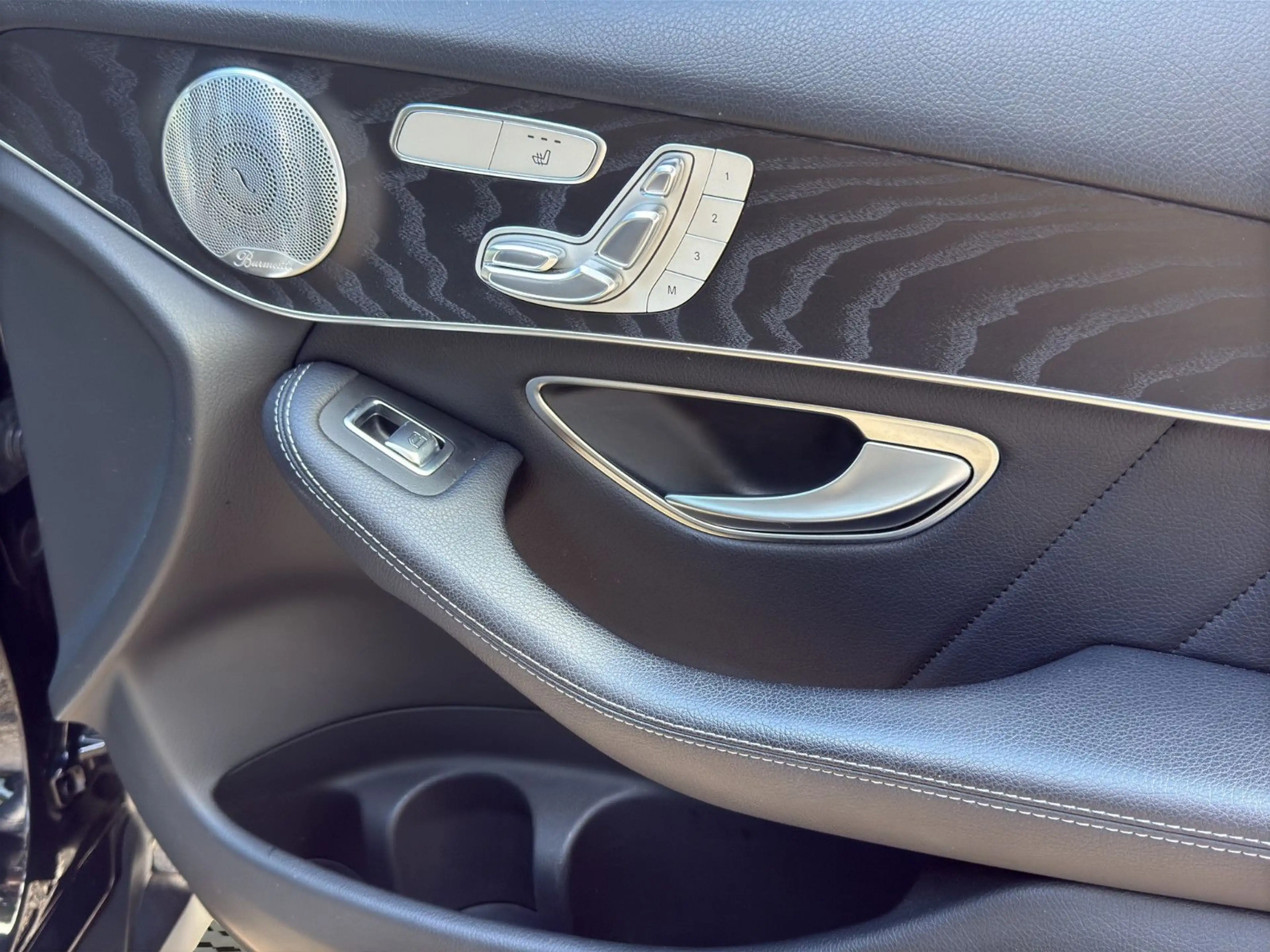 Mercedes-Benz GLC 350 d 4Matic AMG Pano Head-Up Burmester — photo 15