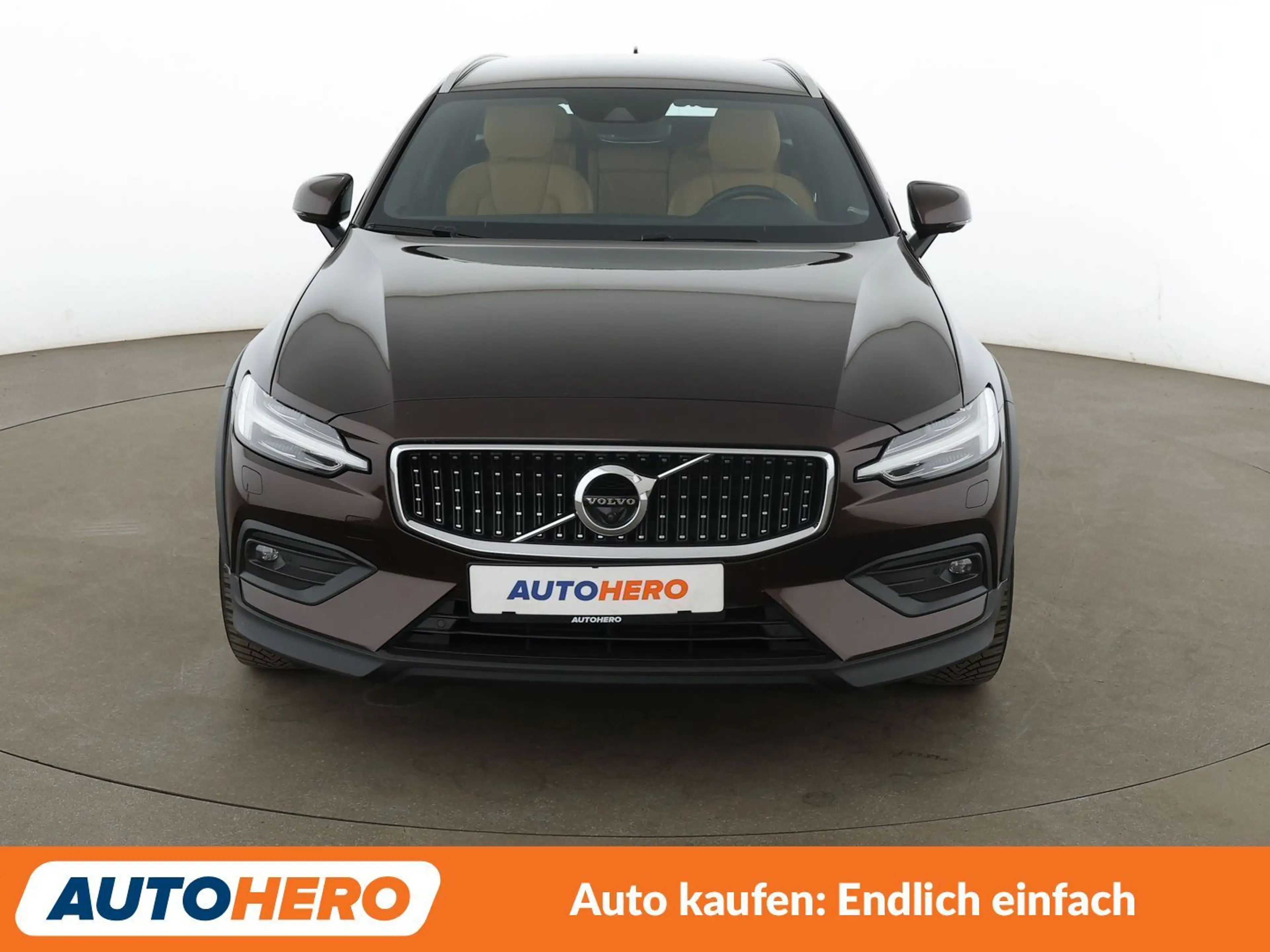 Volvo V60 Cross Country 2.0 D4 AWD Aut.*NAV*TEMP*360CAM*PDC*SHZ*AHK*ALU* — photo 9