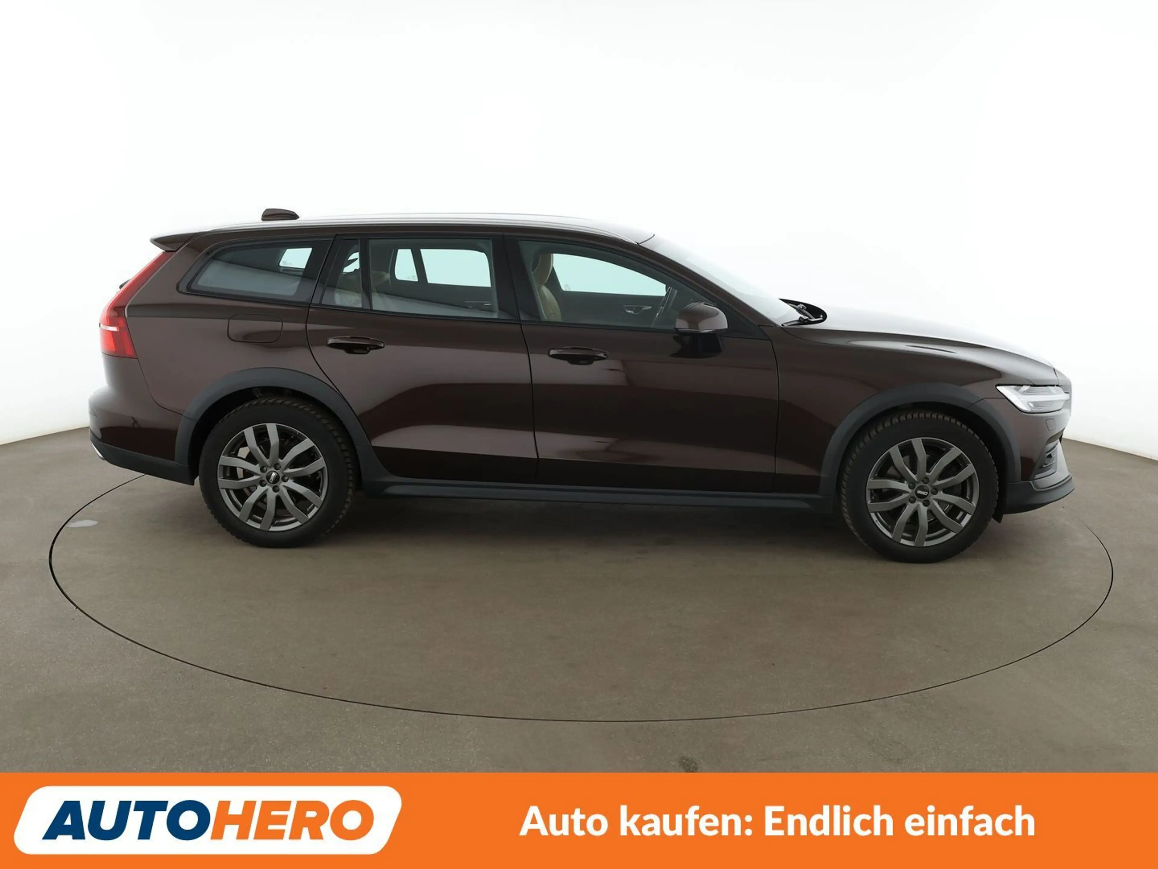 Volvo V60 Cross Country 2.0 D4 AWD Aut.*NAV*TEMP*360CAM*PDC*SHZ*AHK*ALU* — photo 7