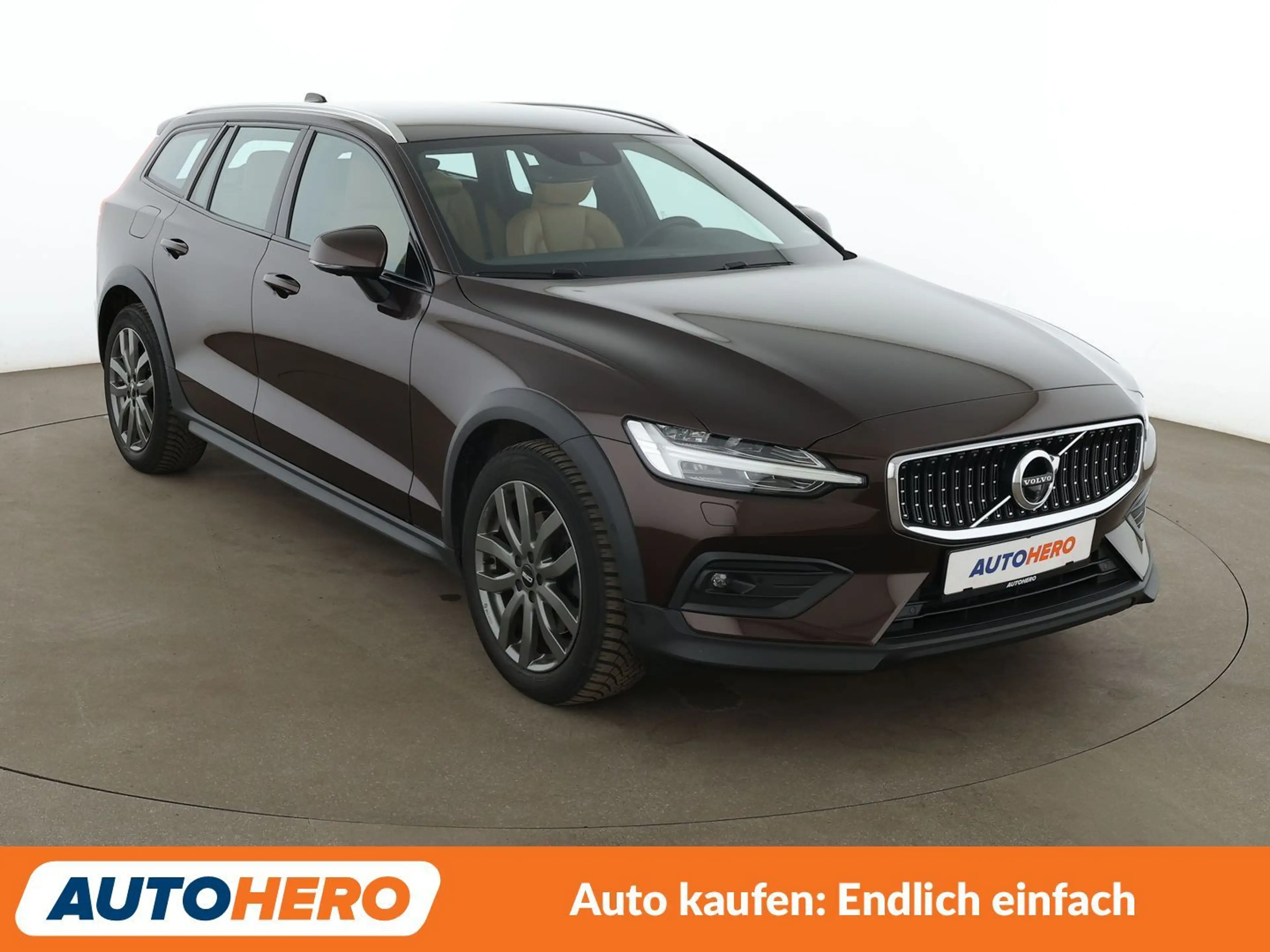 Volvo V60 Cross Country 2.0 D4 AWD Aut.*NAV*TEMP*360CAM*PDC*SHZ*AHK*ALU* — photo 8