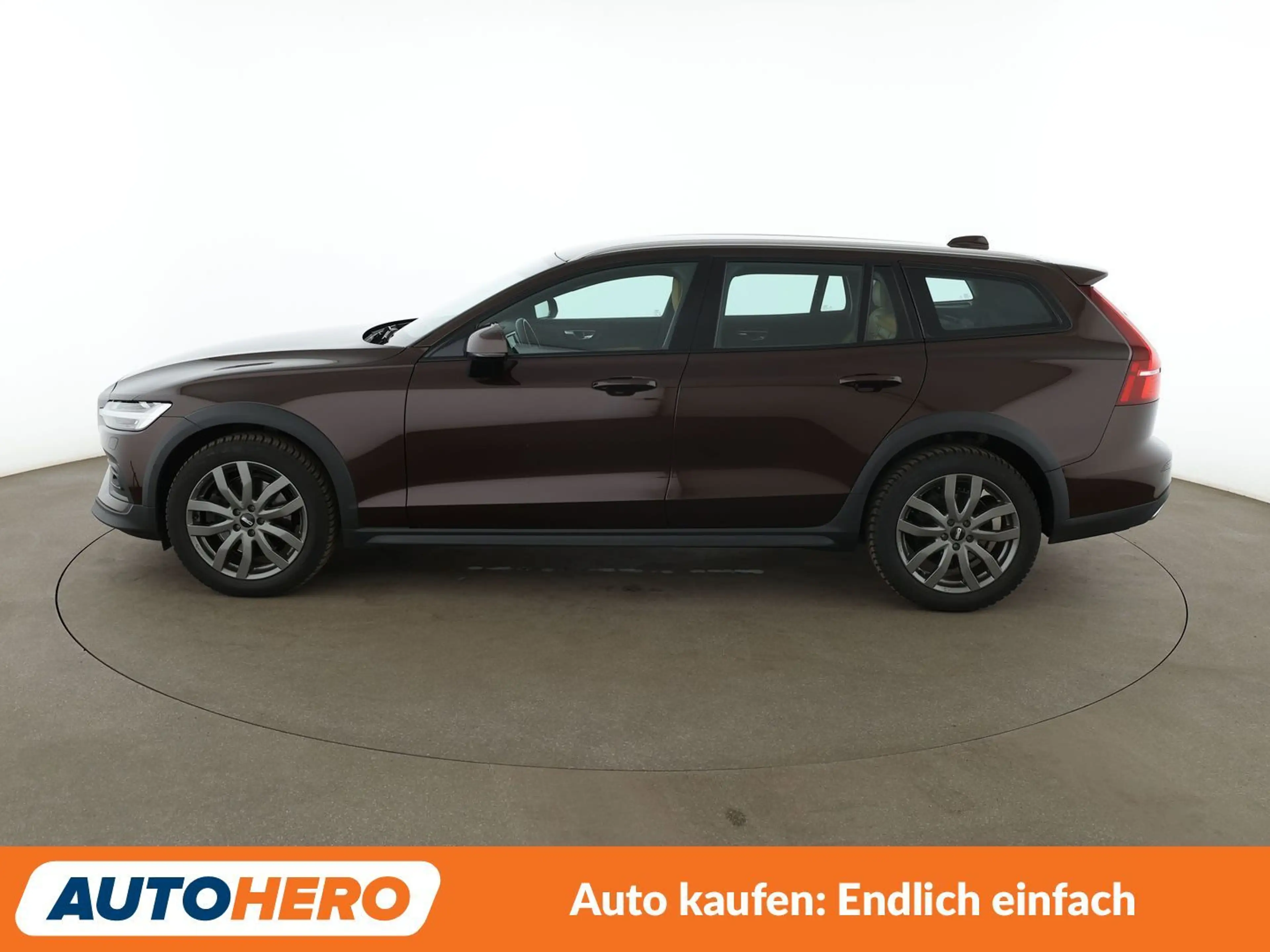 Volvo V60 Cross Country 2.0 D4 AWD Aut.*NAV*TEMP*360CAM*PDC*SHZ*AHK*ALU* — photo 3