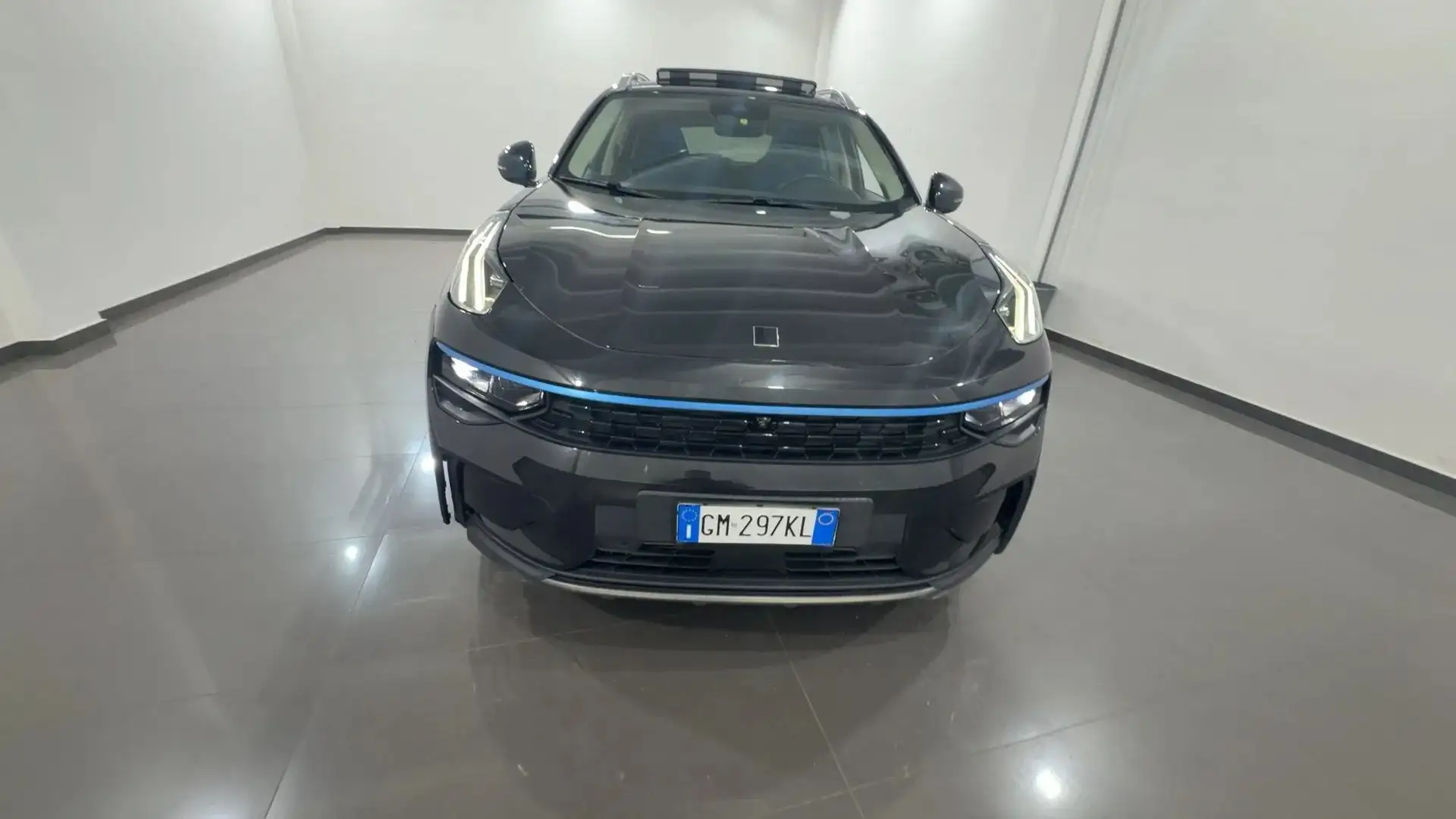 Lynk & Co 01 01 1.5 td phev auto Schwarz - 2