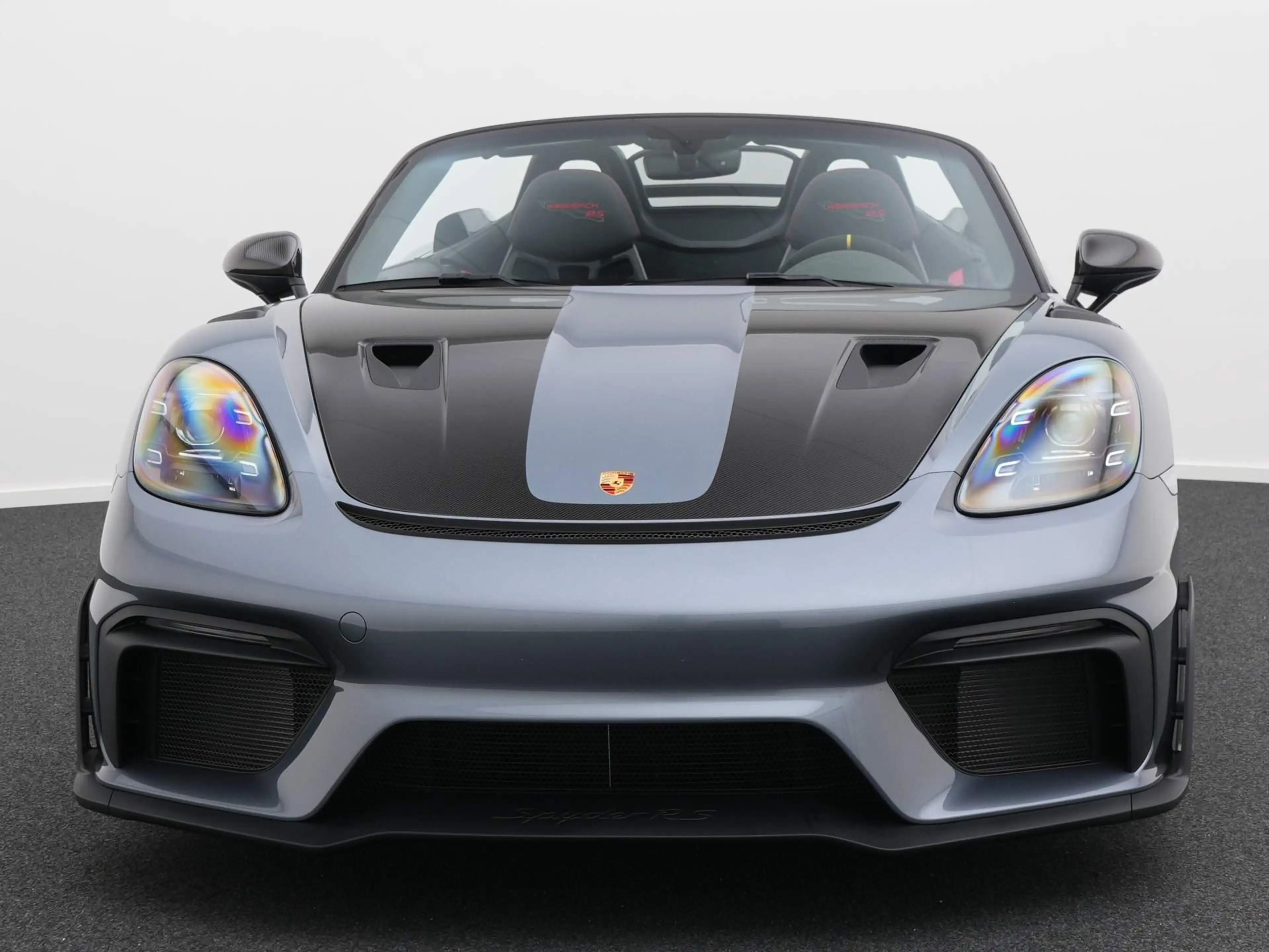 Porsche 718 Spyder RS — photo 8