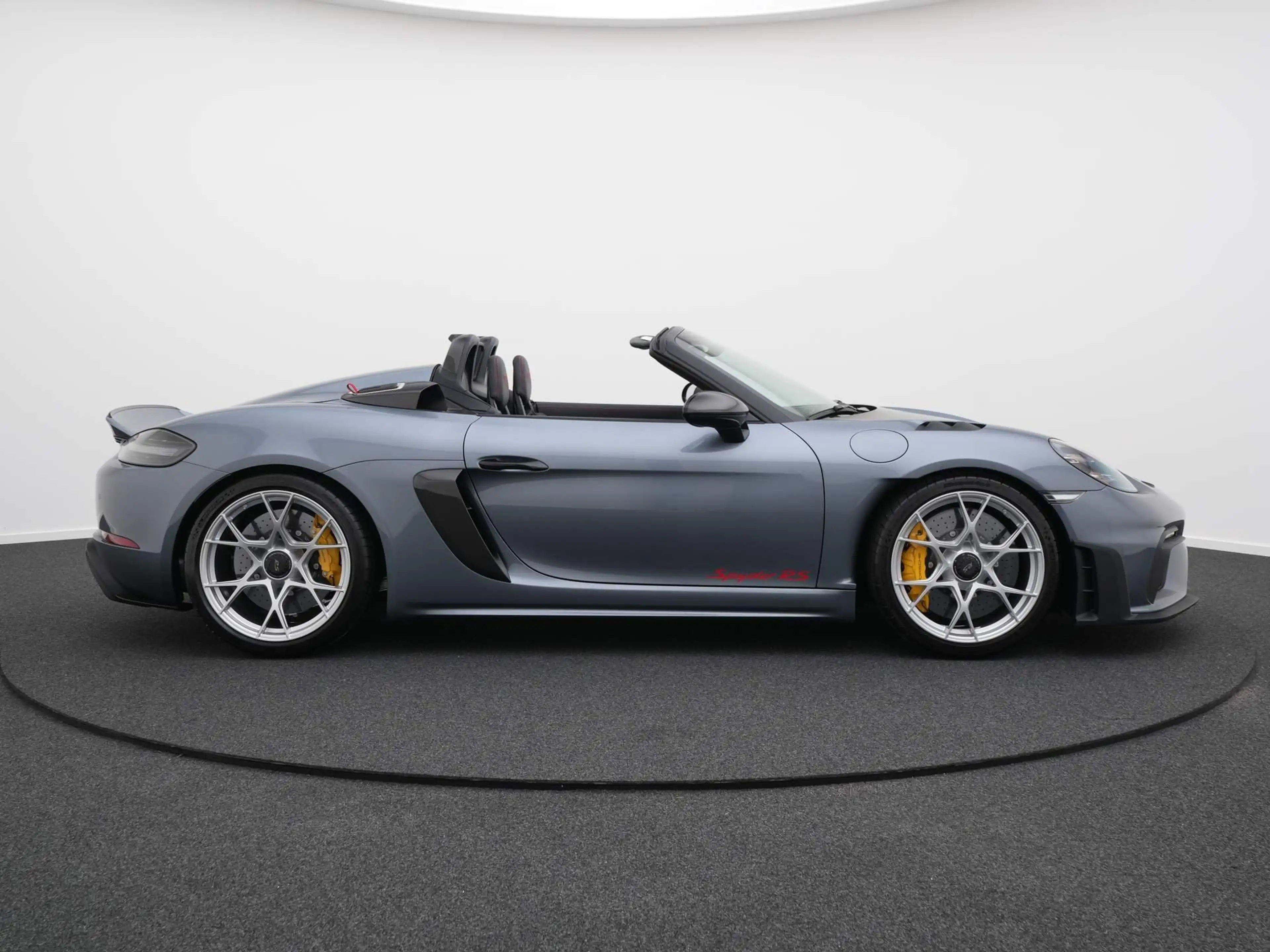 Porsche 718 Spyder RS — photo 5