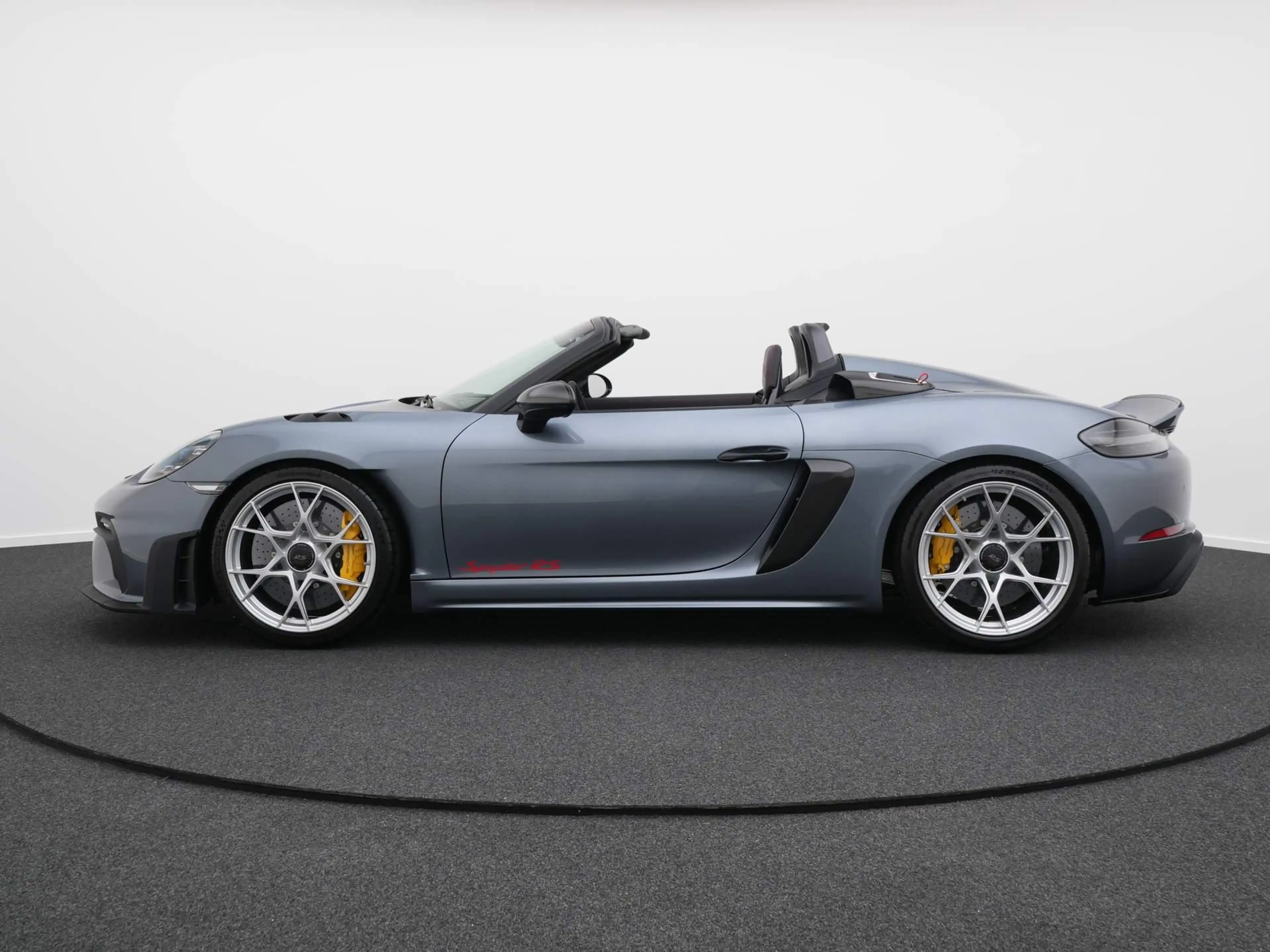 Porsche 718 Spyder RS — photo 2