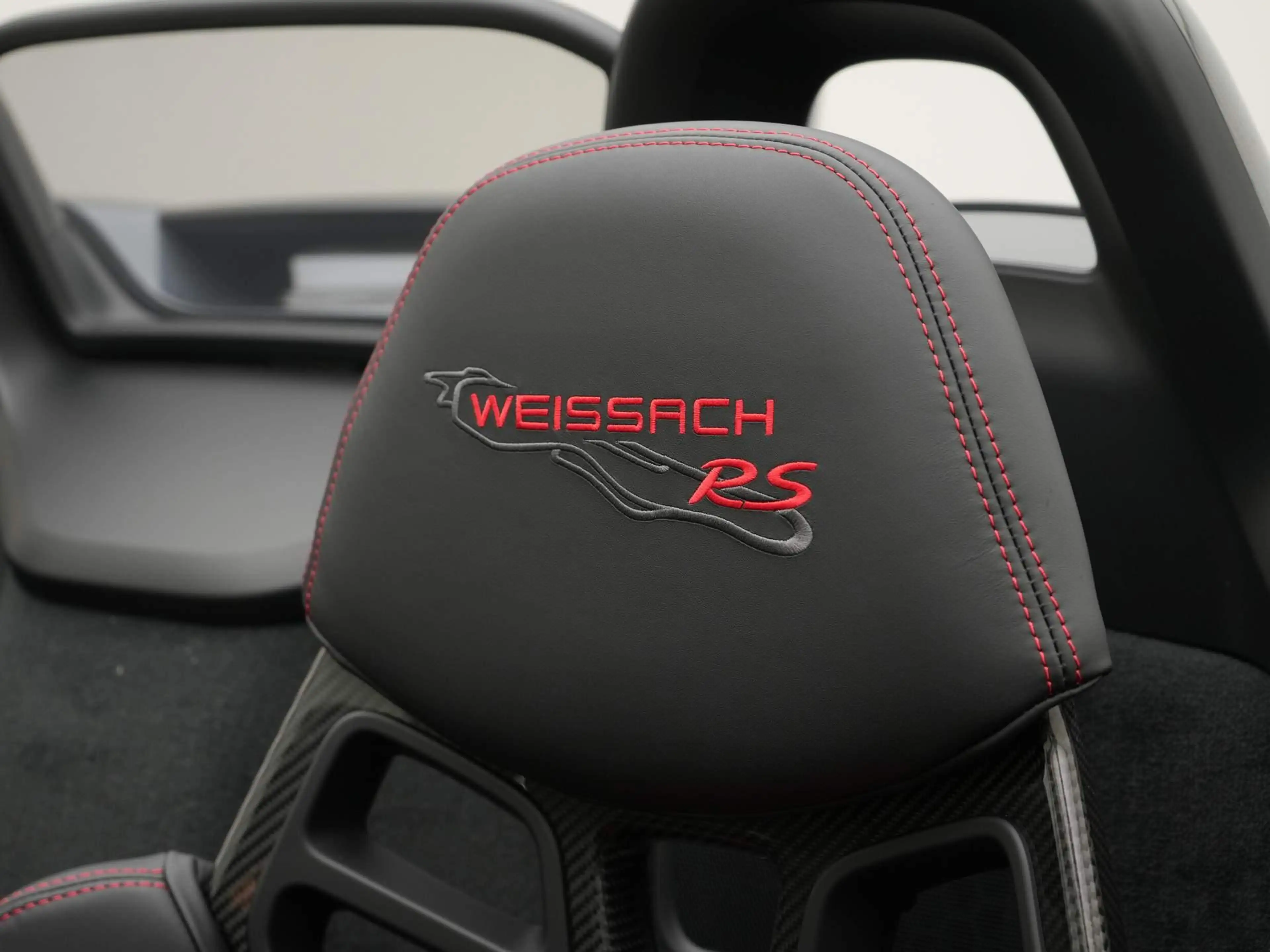 Porsche 718 Spyder RS — photo 14