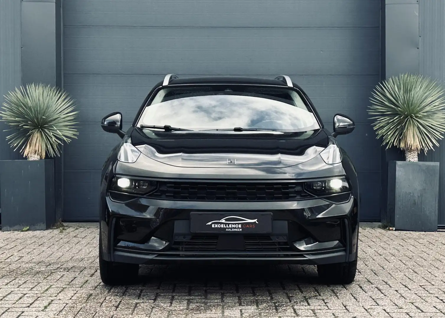 Lynk & Co 01 1.5/Pano/navi/Camera/BlackStyle Schwarz - 2