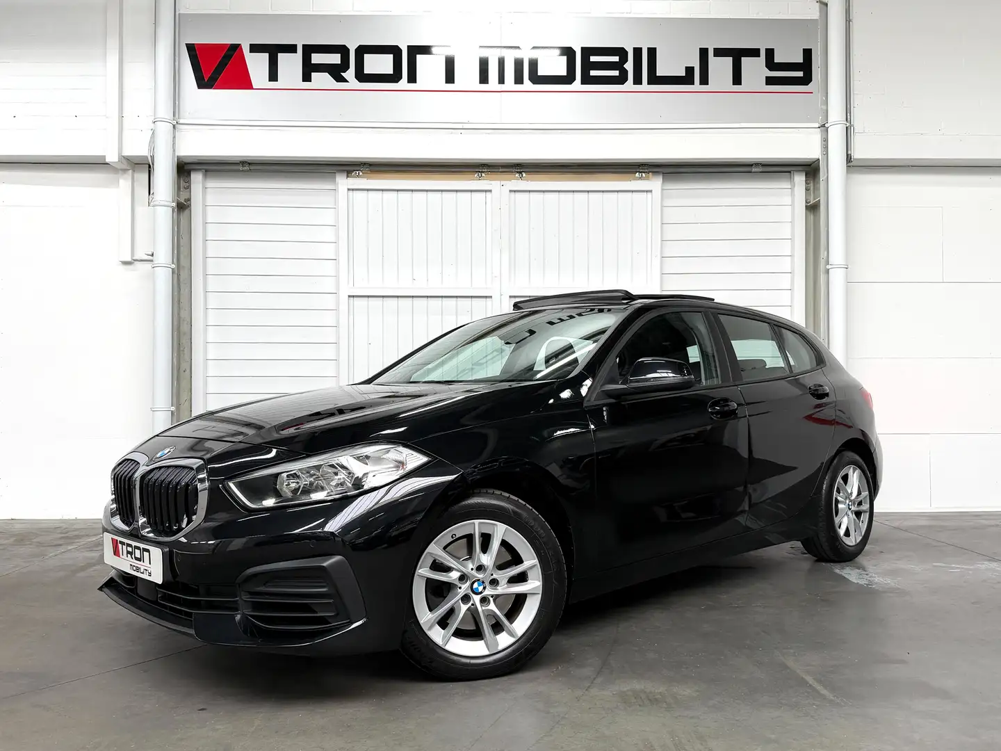 BMW 118 118i Advantage PANO*NAVI*CARPLAY*CC*PDC*AC Schwarz - 1