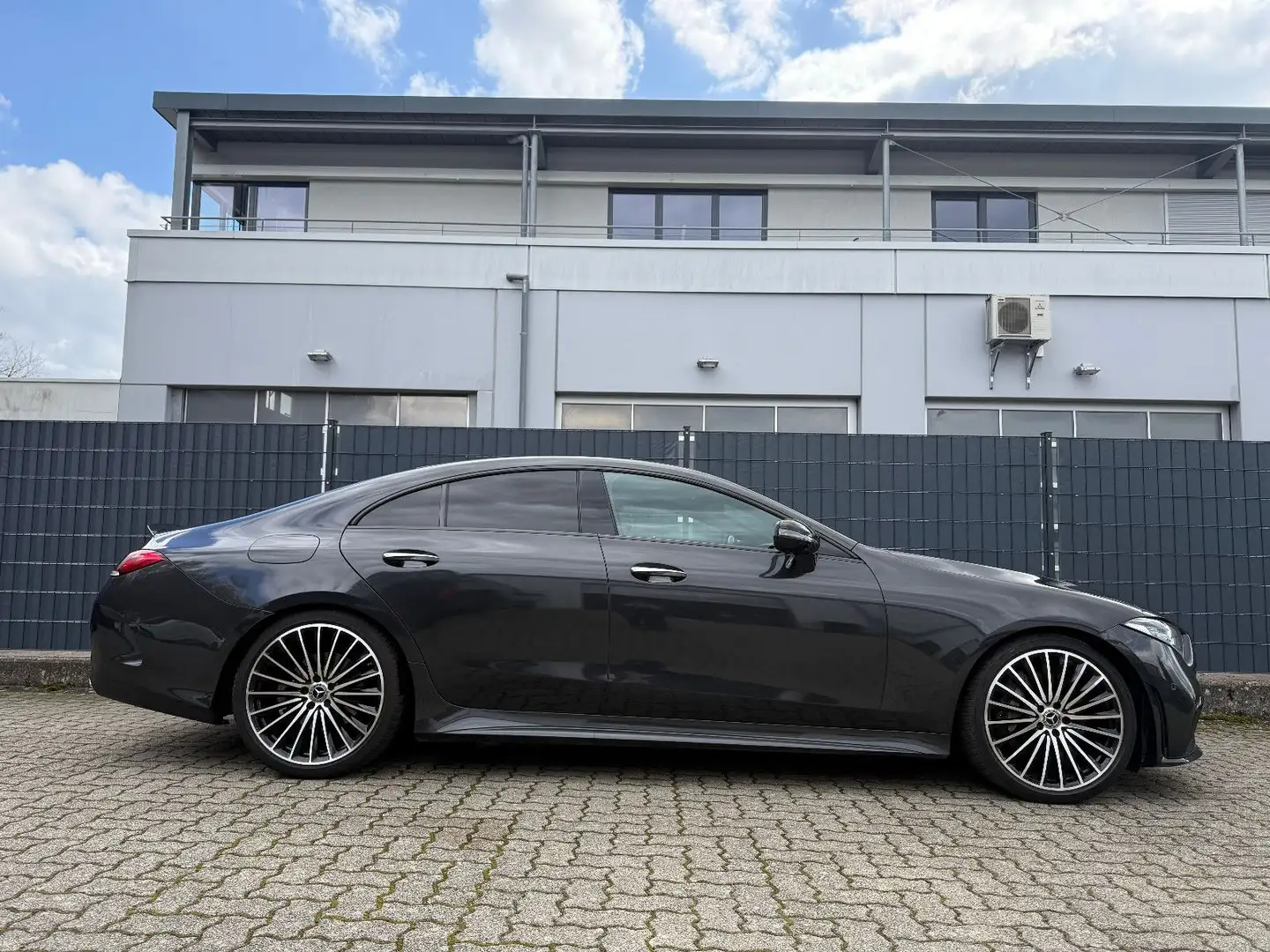 Mercedes-Benz CLS 400 d 4Matic [Massage|Burmester|HUD|360°] Gris - 1
